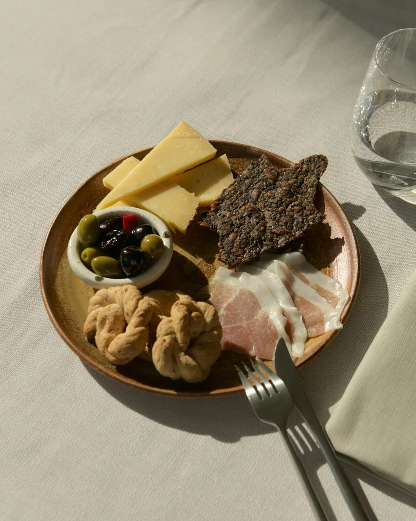 Hos Essens skaber vi skr&aelig;ddersyede madoplevelser til jeres event. Uanset, om I inviterer til konference, middag, firmafest eller street food event.