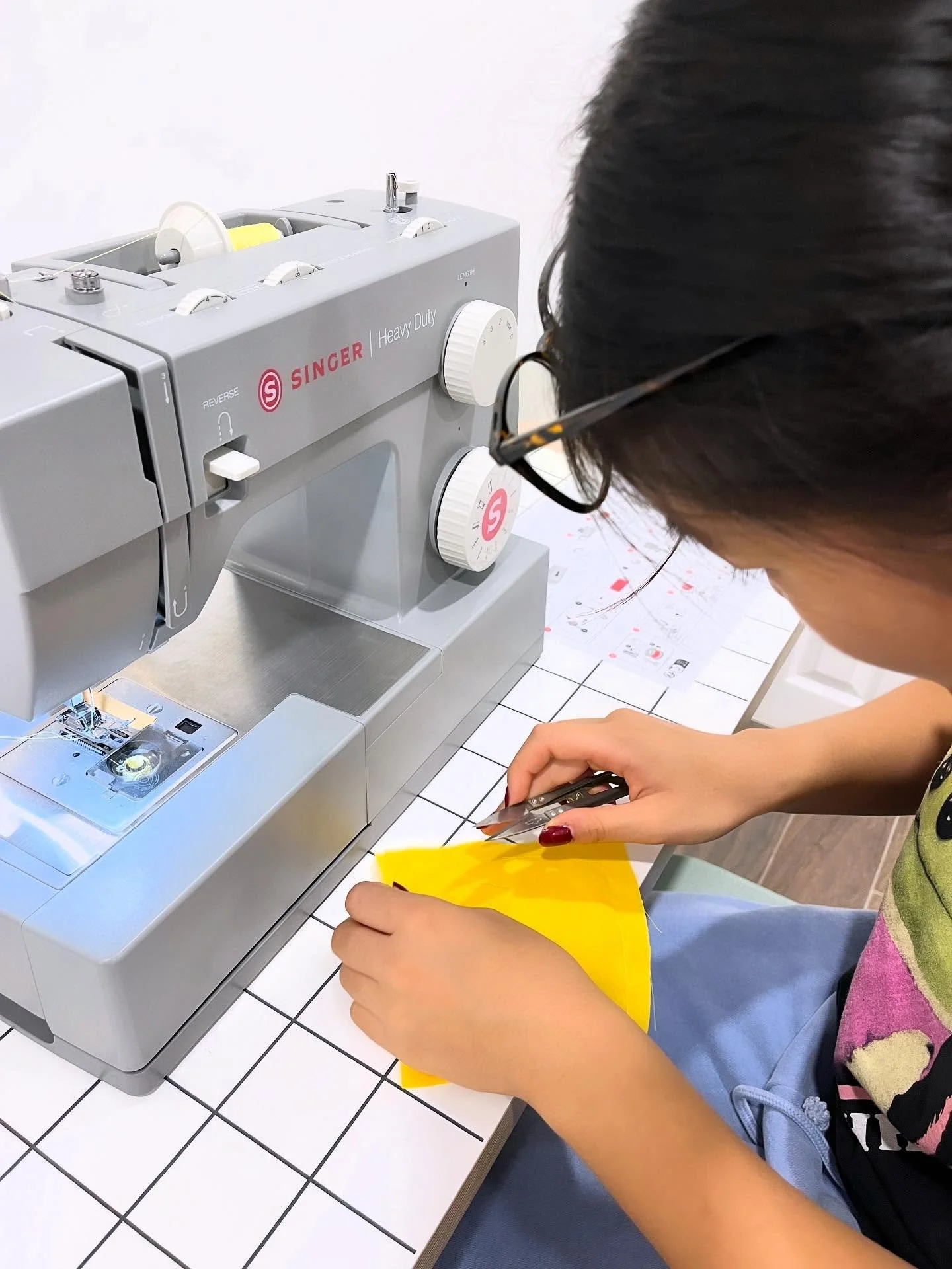 Snip snip ✂️ keeping things neat and tidy &mdash; it&rsquo;s all in the little details 💕 

#sewinglife #snipandsmile #sewistsofinstagram #sewingstudio #handmadewithlove #sewandtell #threadtherapy #sewingfun&rdquo;