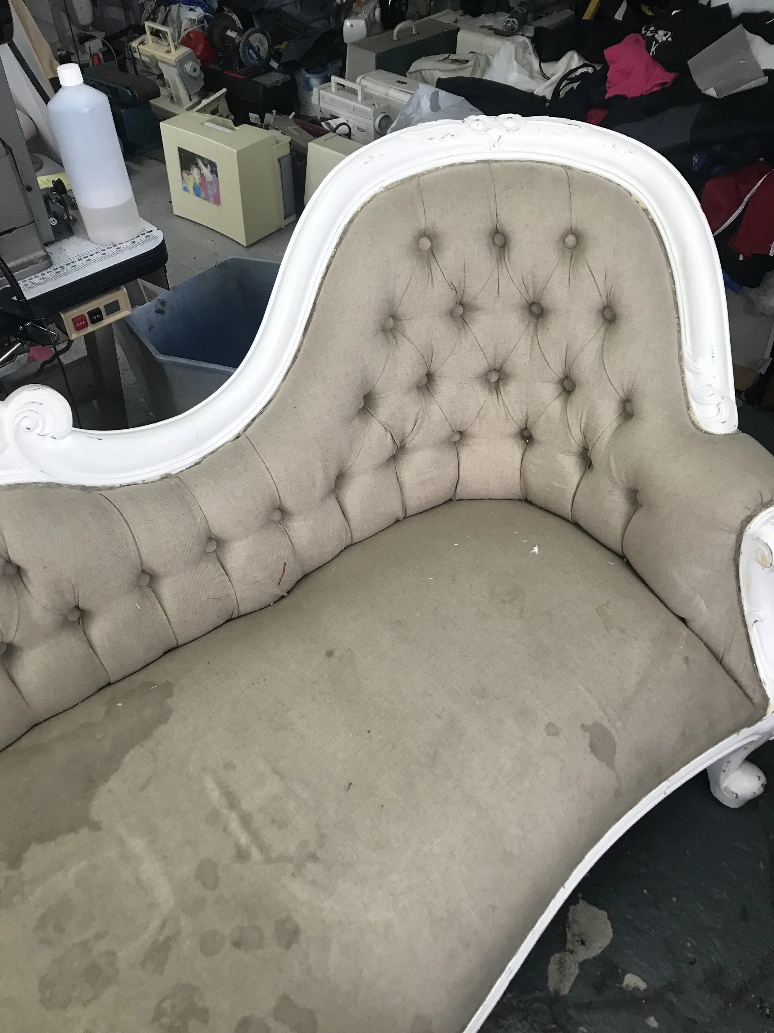 Chaise longue re-cover (before)