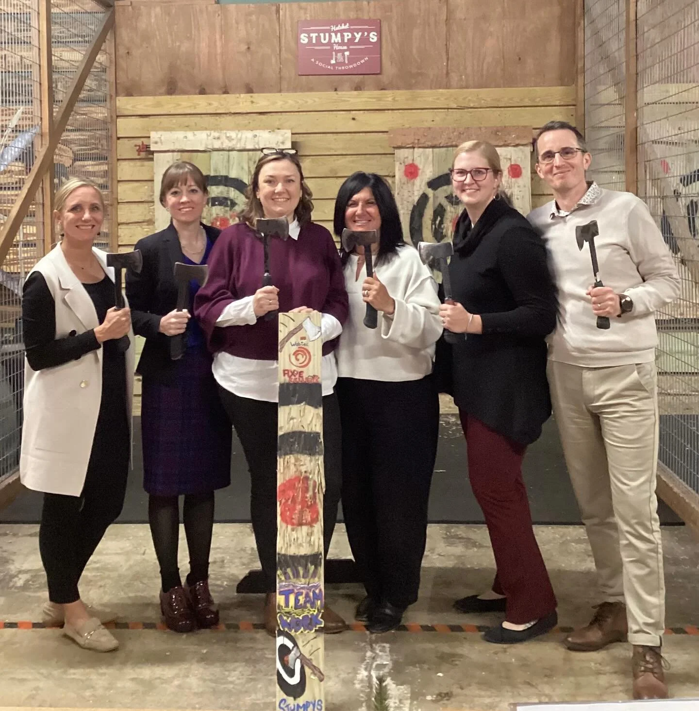 Look at those smiles 🤩 on the @wabteccorporation! 
Stronger💪together!
#teambuilding #corporateevents #stumpyserie #axethrowing #strongertogether
