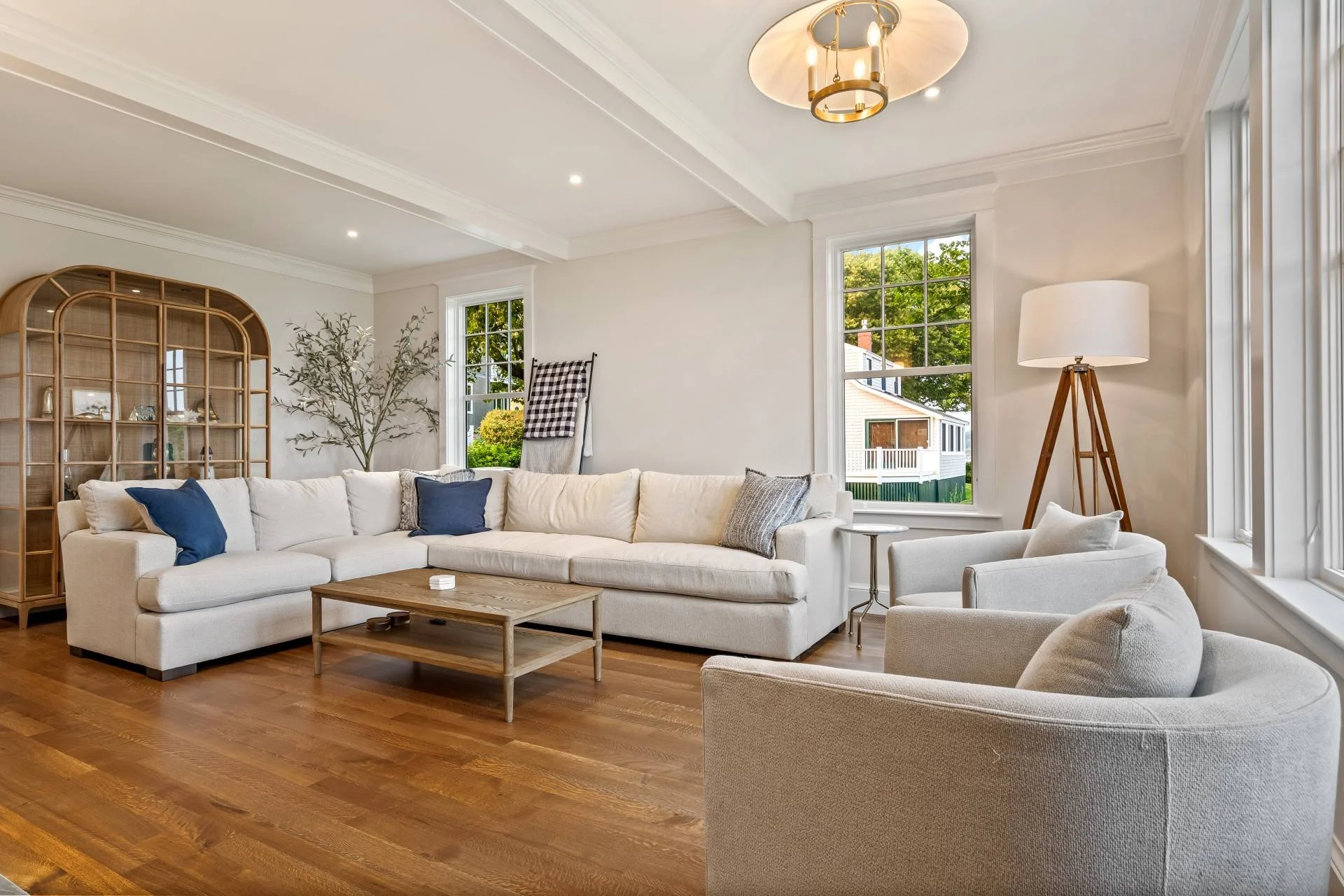 Main Floor Living Area