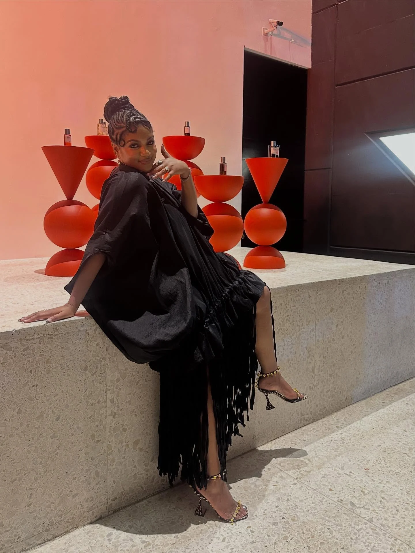 &laquo;&nbsp;The Orange Bottle&nbsp;&raquo; 🧡
Maison Crivelli takes Lagos o

The creative hub and dream that Lagos is will never cease to amaze me.
The energy, the love, the warmth of this city, it truly felt like a big hug.

Grateful to the univers