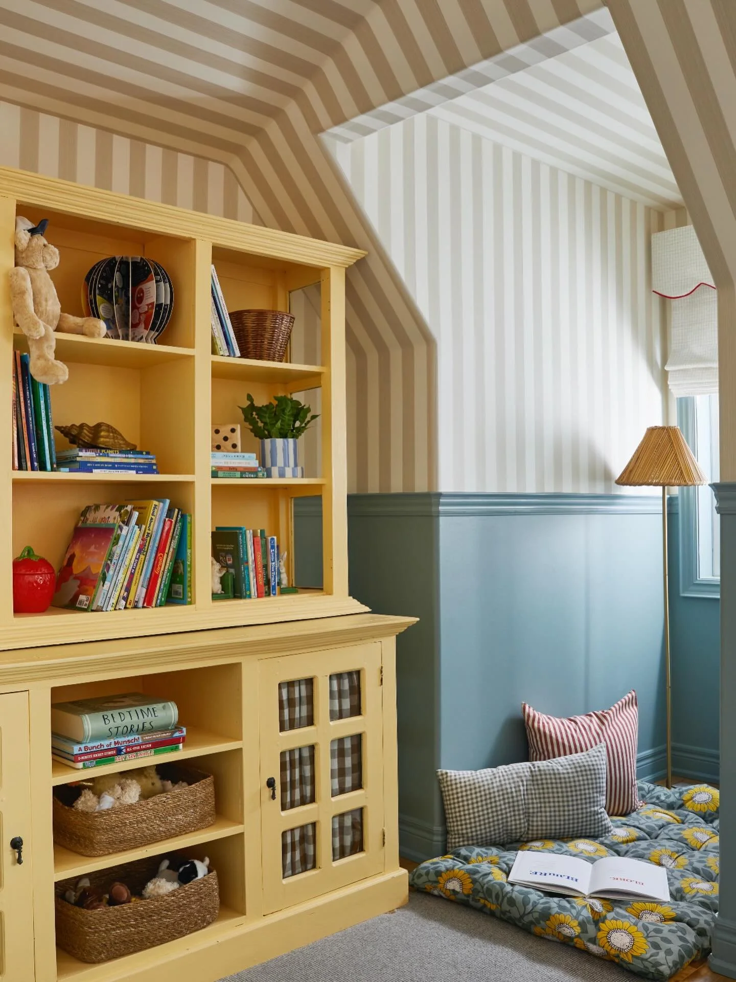 A bright spot for our last push to get to March ☀️ The homeowner spotted this adorable cabinet when @baabaazaar had posted it on IG when they were moving and I&rsquo;m so glad she did! The colour, the function and the vibe was perfect and better yet,