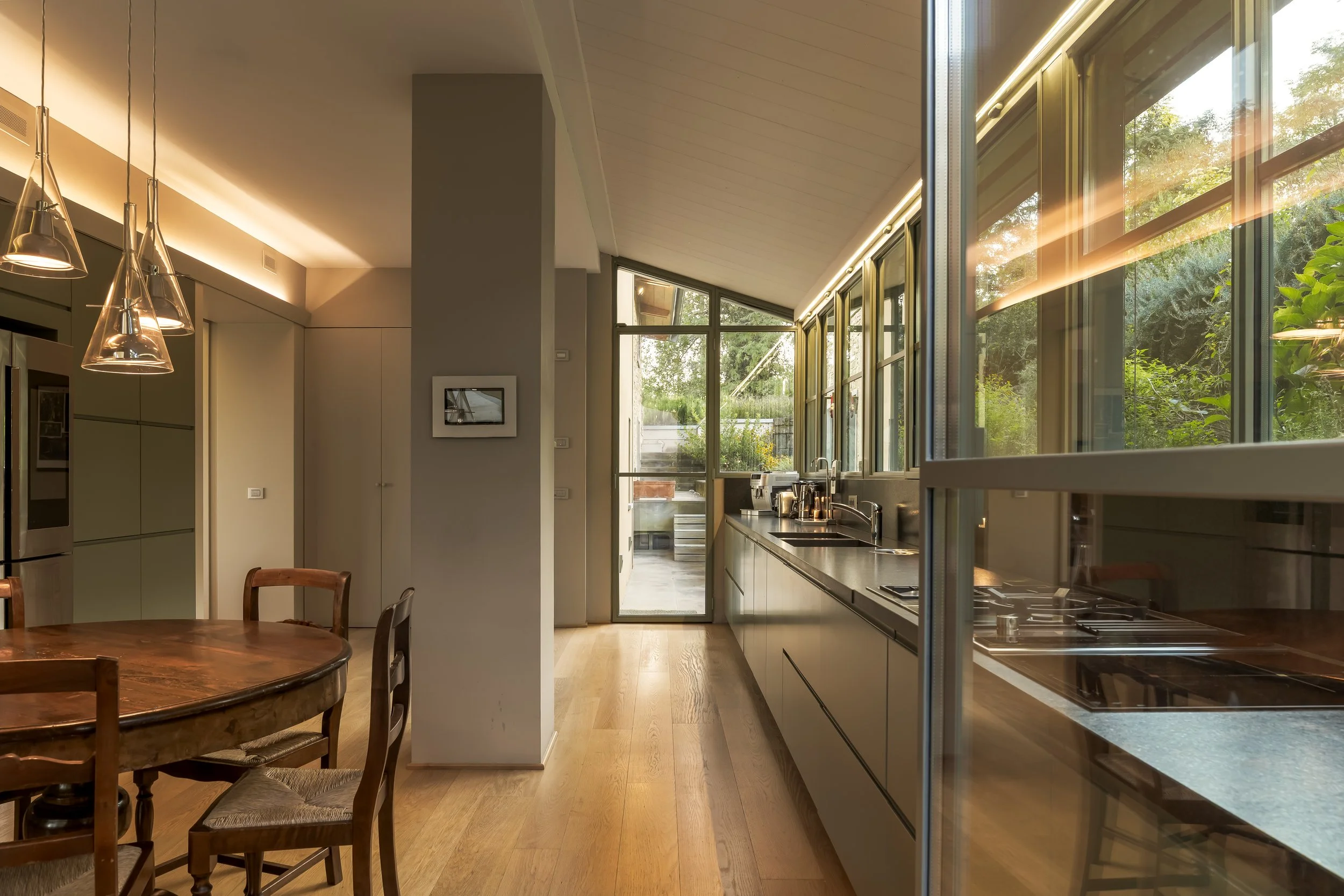 Cucina-design-Fotografia-Lucca-Immobiliare-Vistalux-RealEstate.jpg