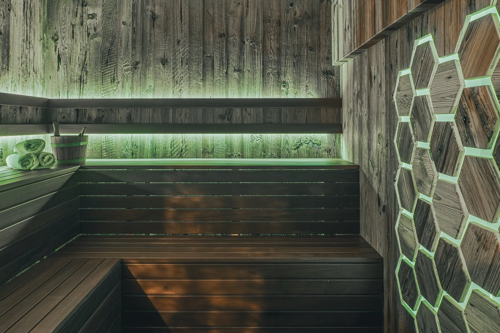 Professionelles Foto von Spa- und Saunabereich in einem Hotel in Südtirol