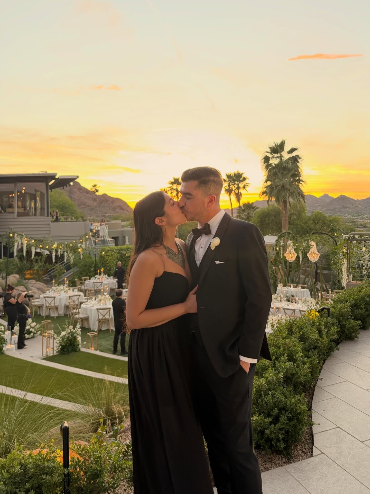 what a wild and beautiful wedding weekend celebrating my brother &amp; sister in law 🥹🥰🤍 congratulations to @enites &amp; @kt_healy1 🍾 love yall!

also feeling incredibly grateful to have seen family and met so many cool new people who made this 