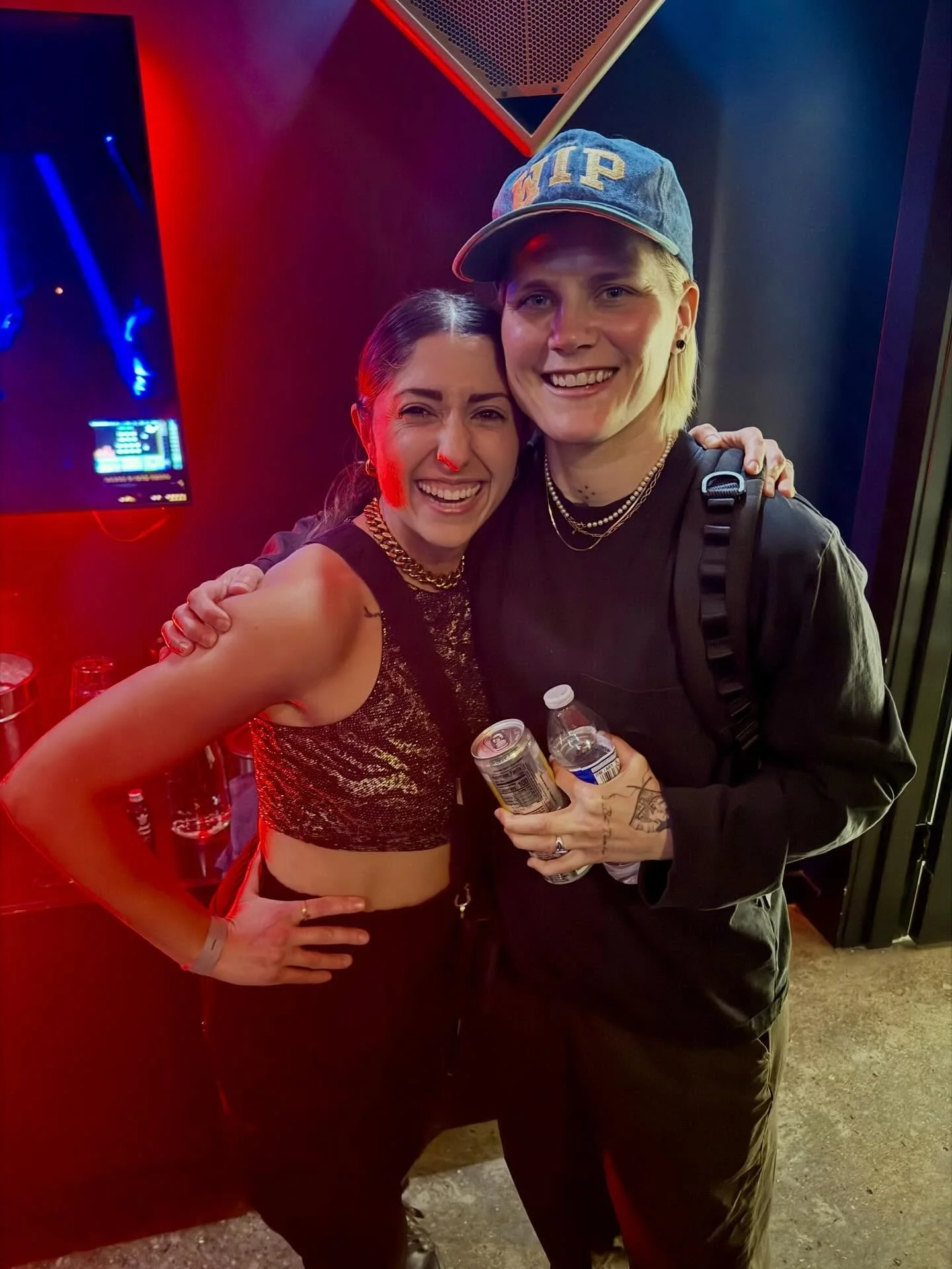 &ldquo;2 years ago you wouldn&rsquo;t have ever thought you&rsquo;d be closing for @jworra. remember that.&rdquo; &ndash; my husband 🥹

still kind of taking this one in. getting to support an artist who inspires me&hellip; and seeing someone who fee