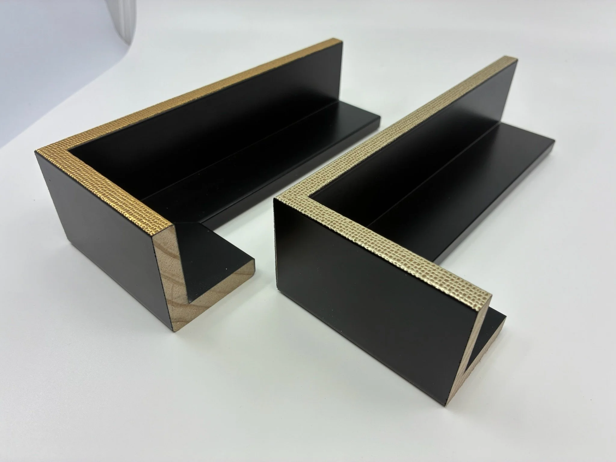 Cornici LgM elle new collection, cornci laboratorio Ferrara. Cornici L