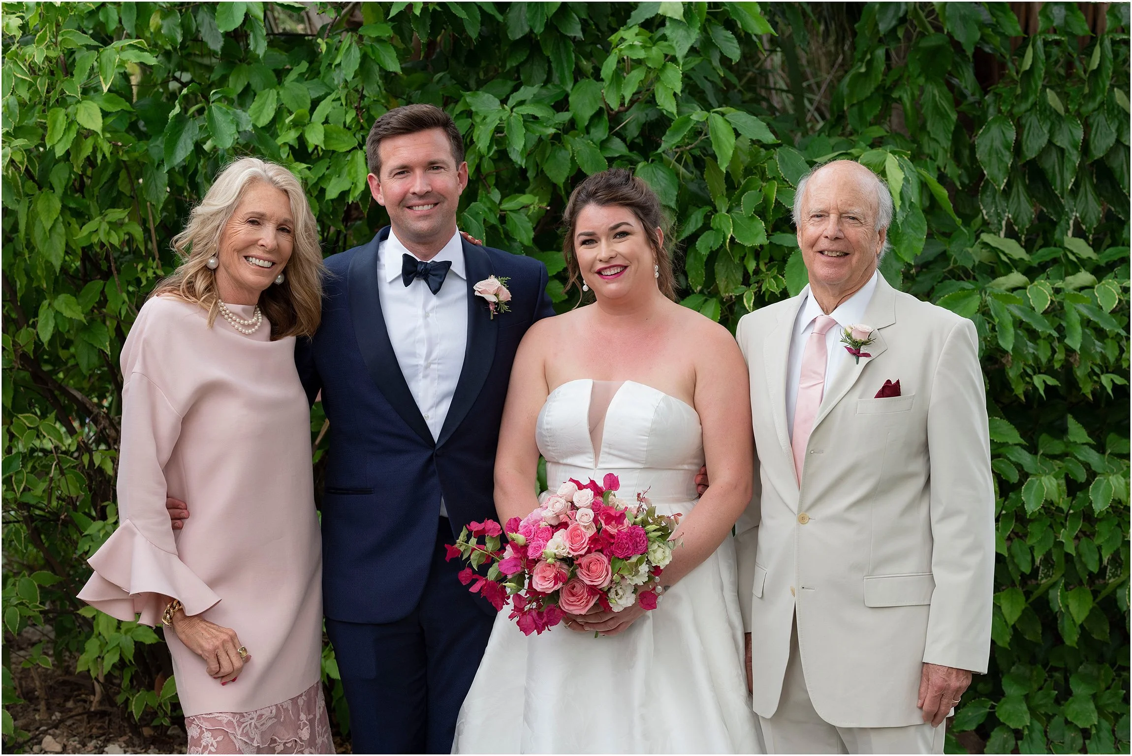 Coral Beach Bermuda Wedding_©FianderFoto_050.jpg