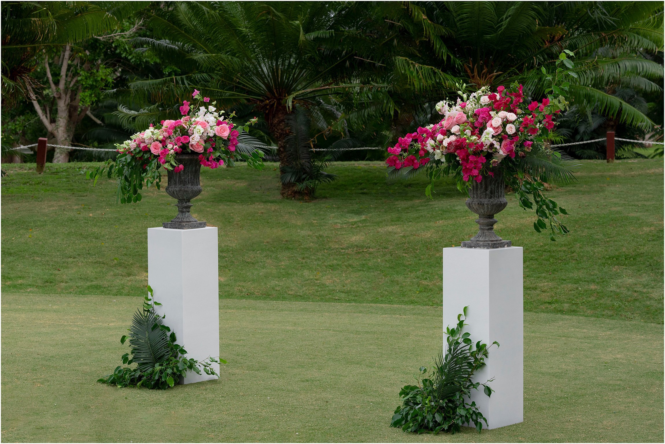 Coral Beach Bermuda Wedding_©FianderFoto_058.jpg