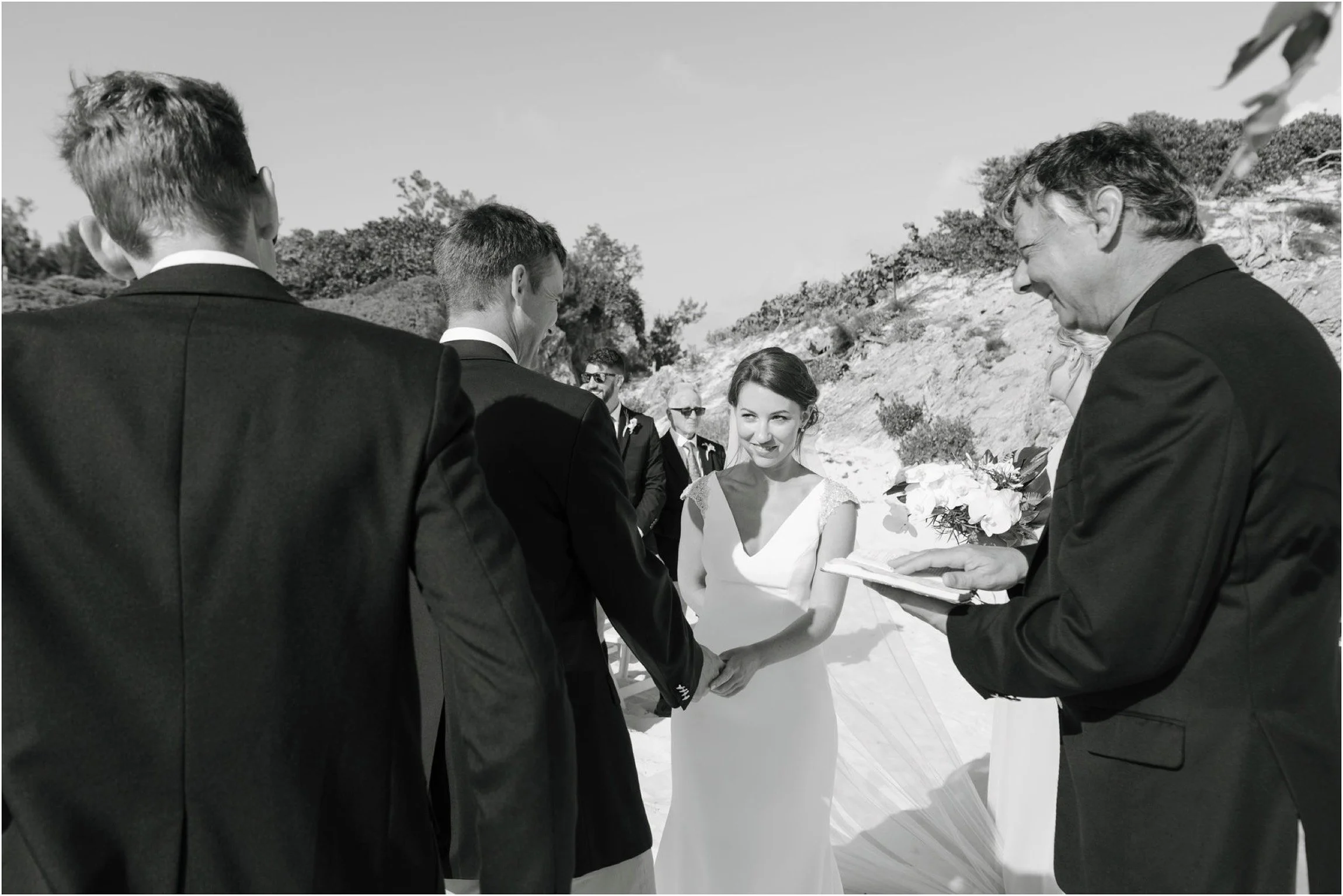 ©FianderFoto_Bermuda Wedding Photographer_Mid Ocean_Rachel_Angus_033.jpg