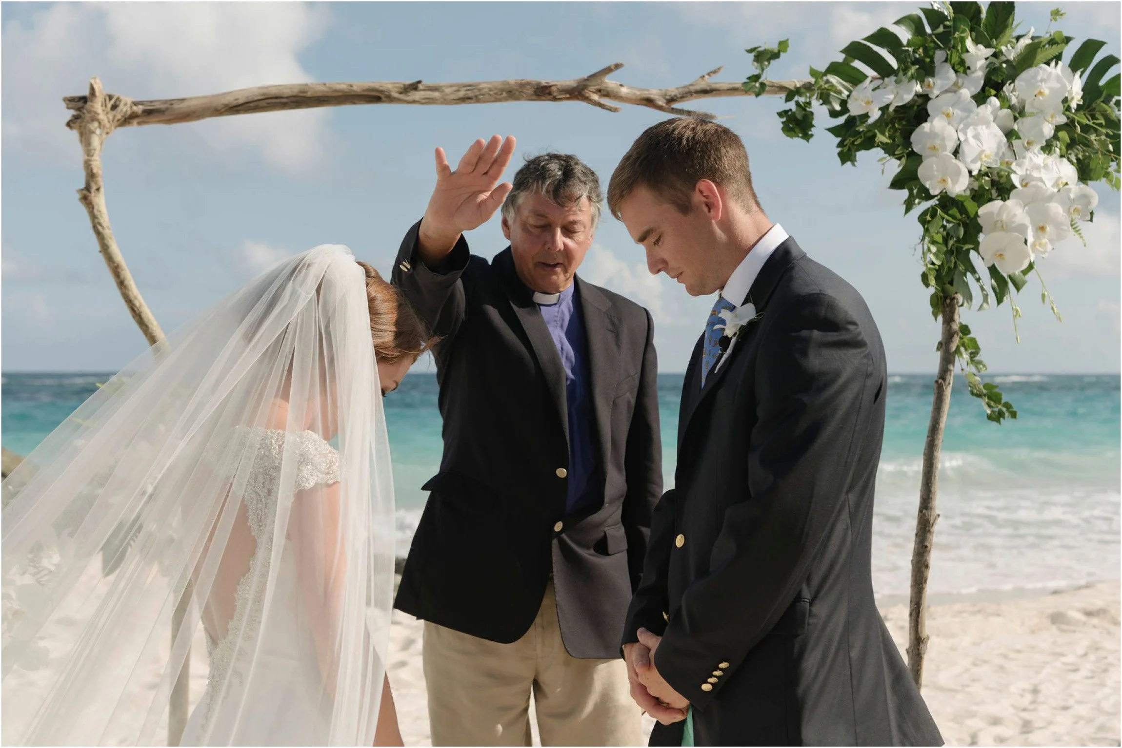 ©FianderFoto_Bermuda Wedding Photographer_Mid Ocean_Rachel_Angus_040.jpg