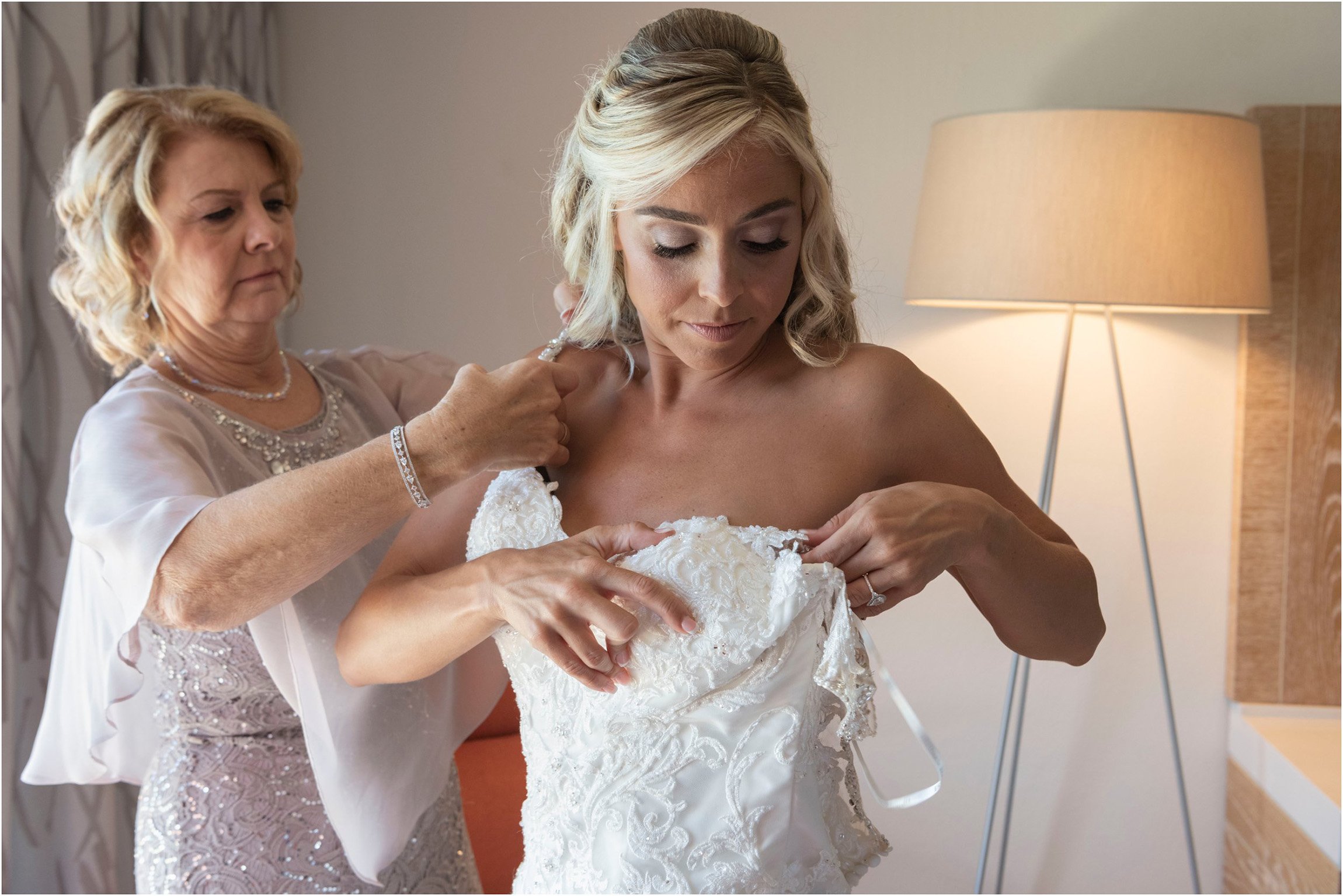©FianderFoto_Destination_Wedding_Photographer_Bermuda_Wedding_Photographer_Jaclyn_Anthony__Grotto Bay_022.jpg