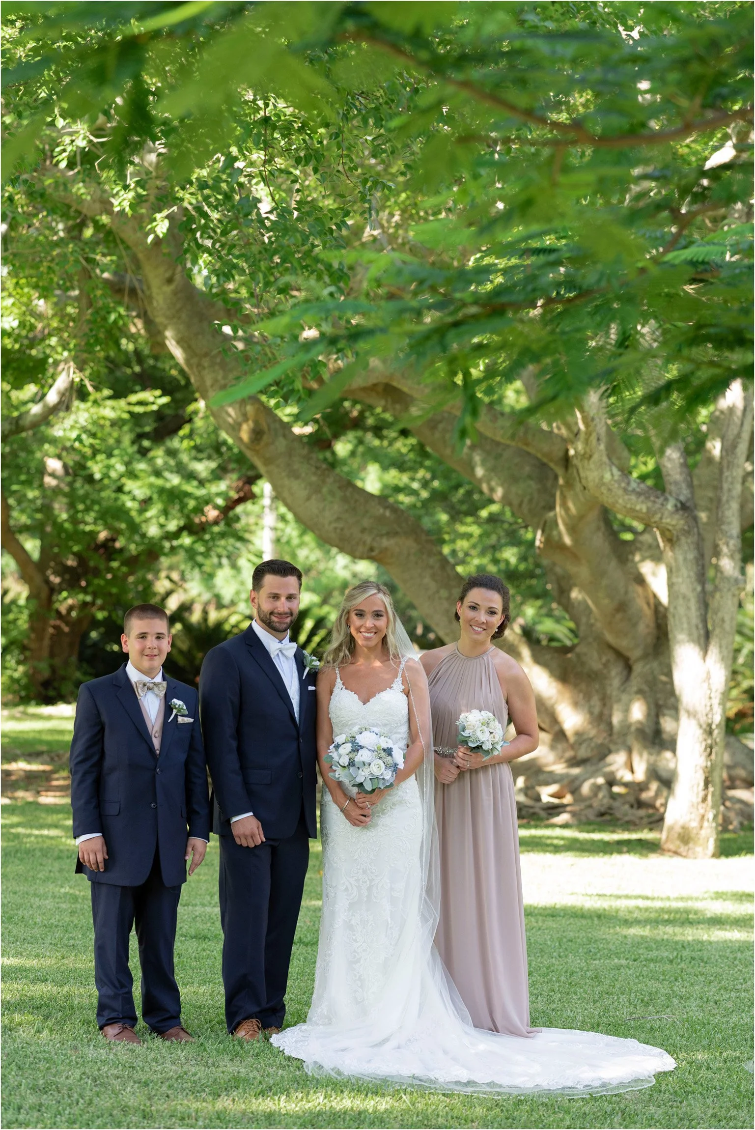 ©FianderFoto_Destination_Wedding_Photographer_Bermuda_Wedding_Photographer_Jaclyn_Anthony__Grotto Bay_086.jpg