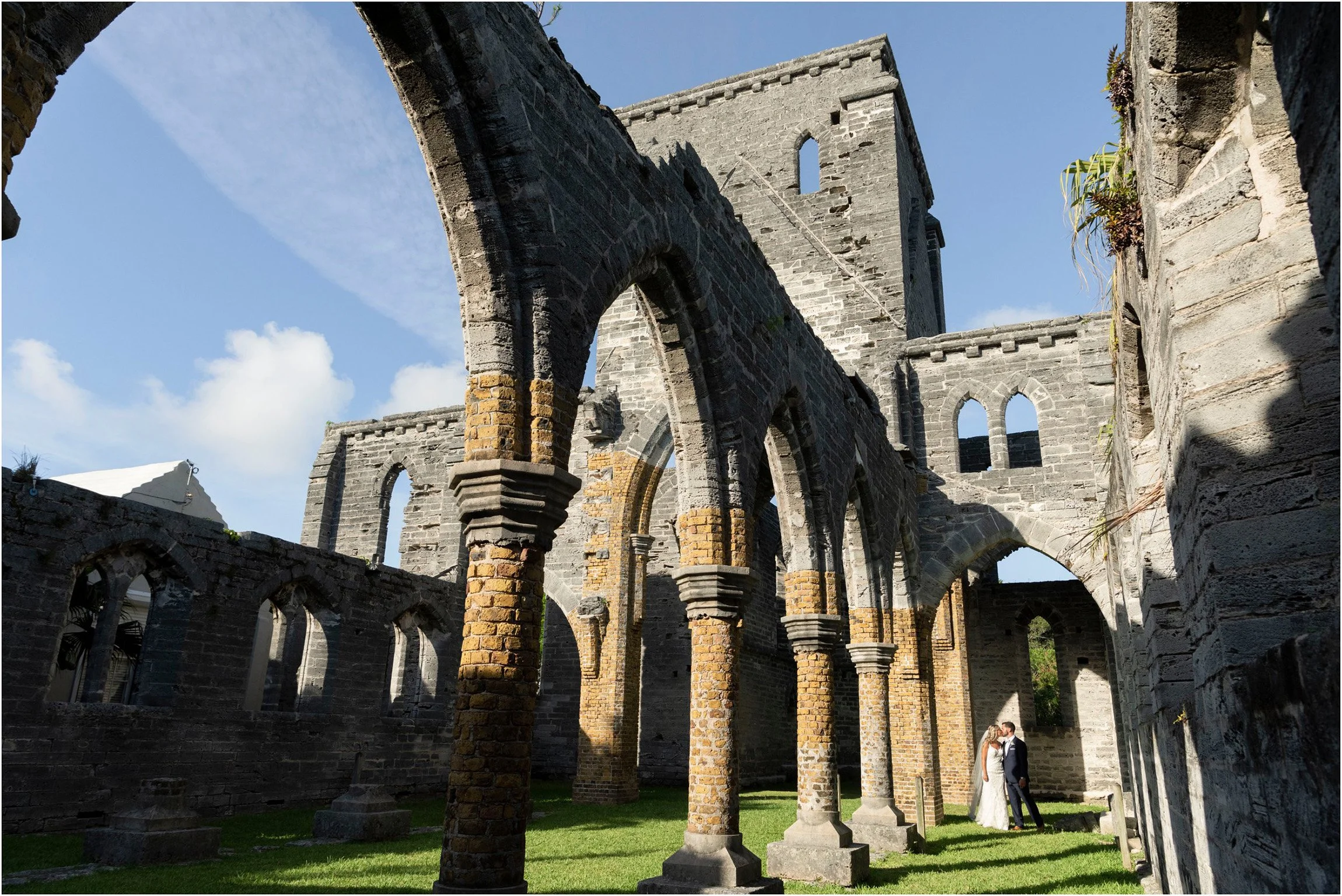 ©FianderFoto_Destination_Wedding_Photographer_Bermuda_Wedding_Photographer_Jaclyn_Anthony__Grotto Bay_098.jpg