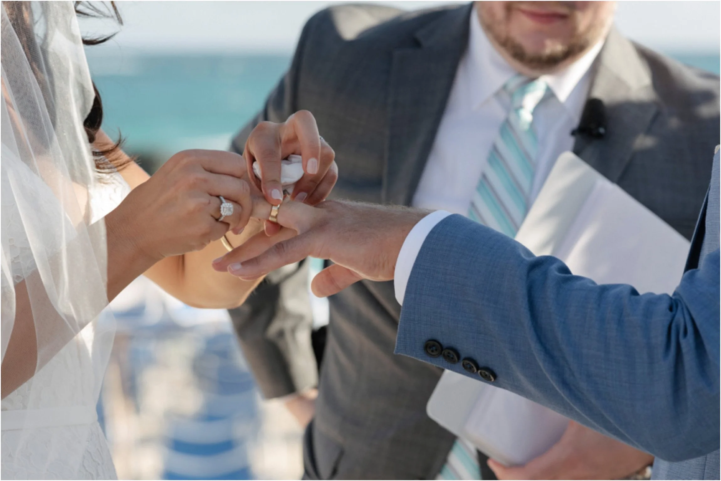 ©FianderFoto_Bermuda Wedding Photographer_Fairmont Southampton_Wedding_Anna_Thomas_059.jpg