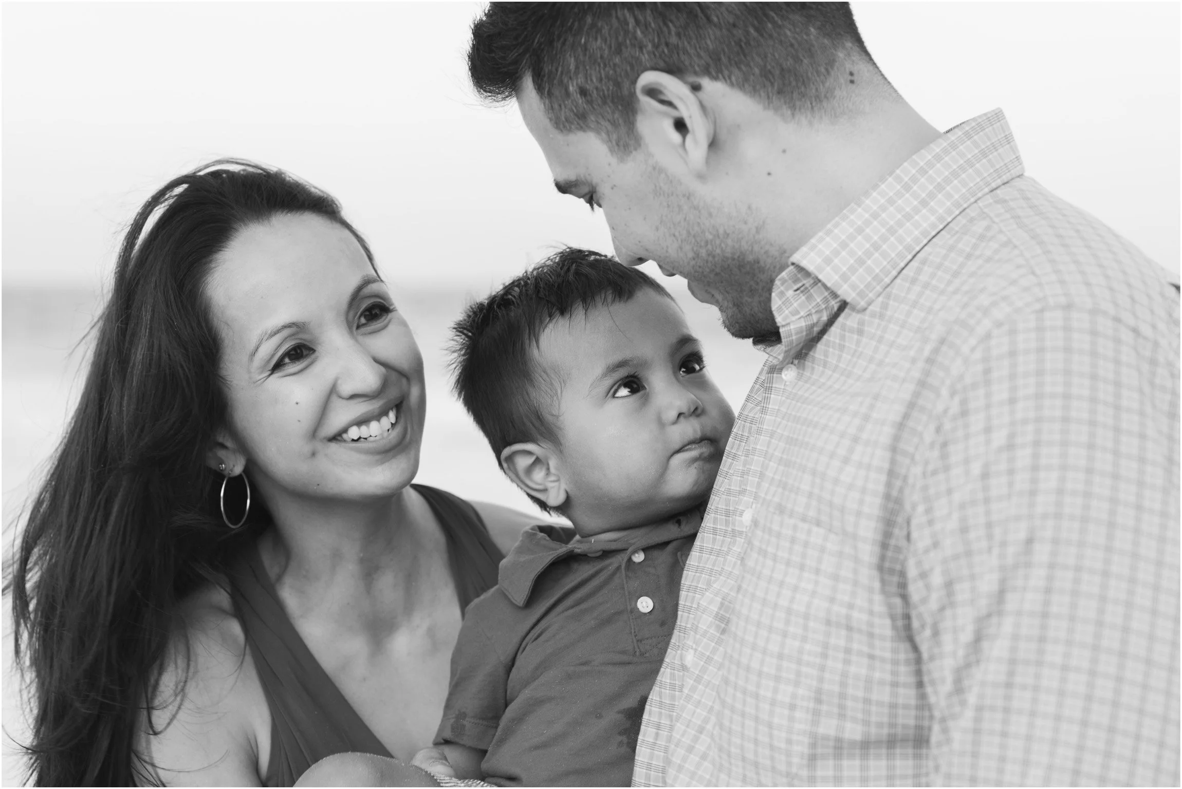 ©FianderFoto_Bermuda Maternity Photographer_Kat_John_J_013.jpg