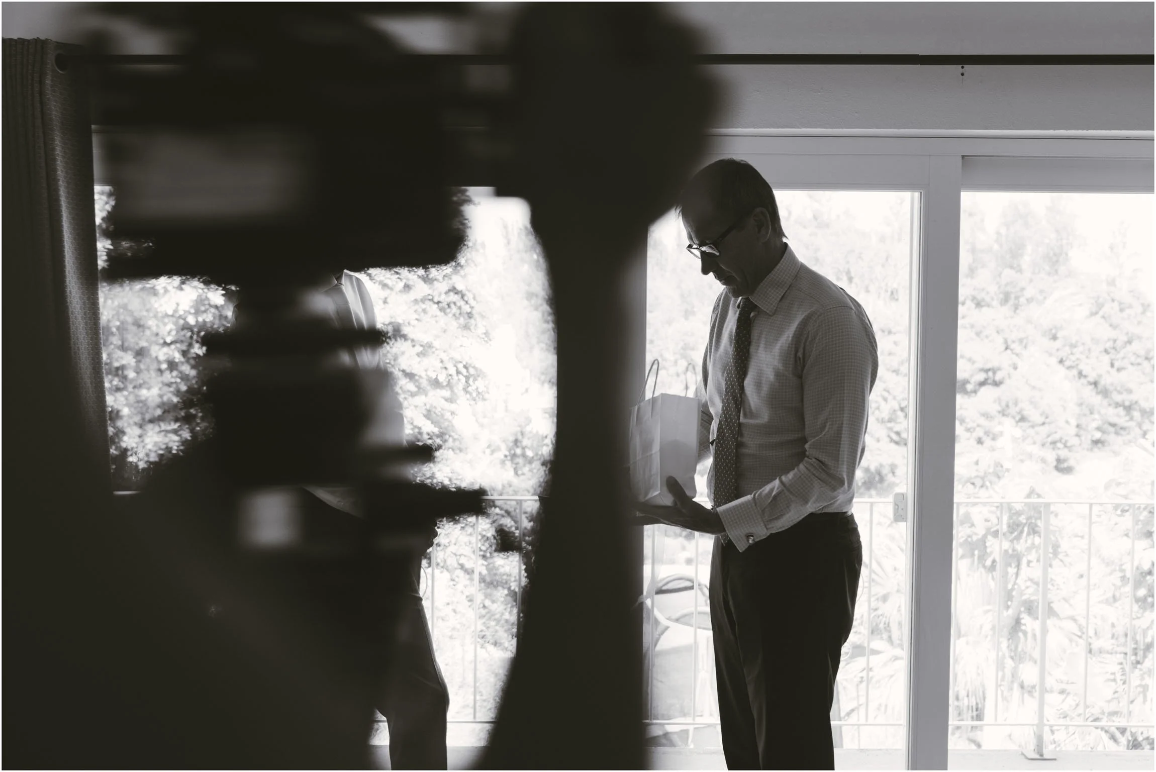 ©FianderFoto_Caribbean_Wedding_Photographer_The Reefs_Bermuda_Lauren_Erik_007.jpg