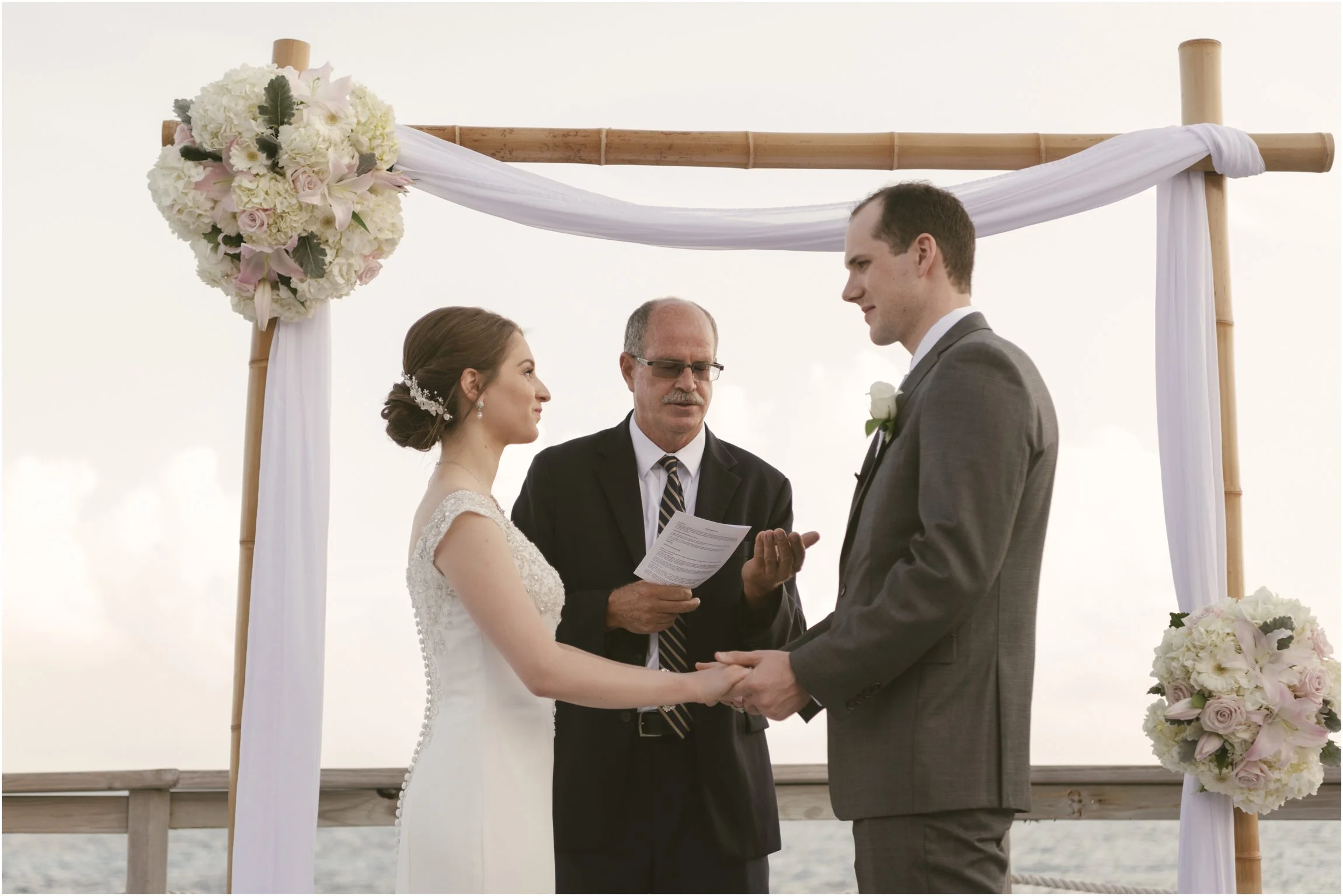 ©FianderFoto_Caribbean_Wedding_Photographer_The Reefs_Bermuda_Lauren_Erik_062.jpg