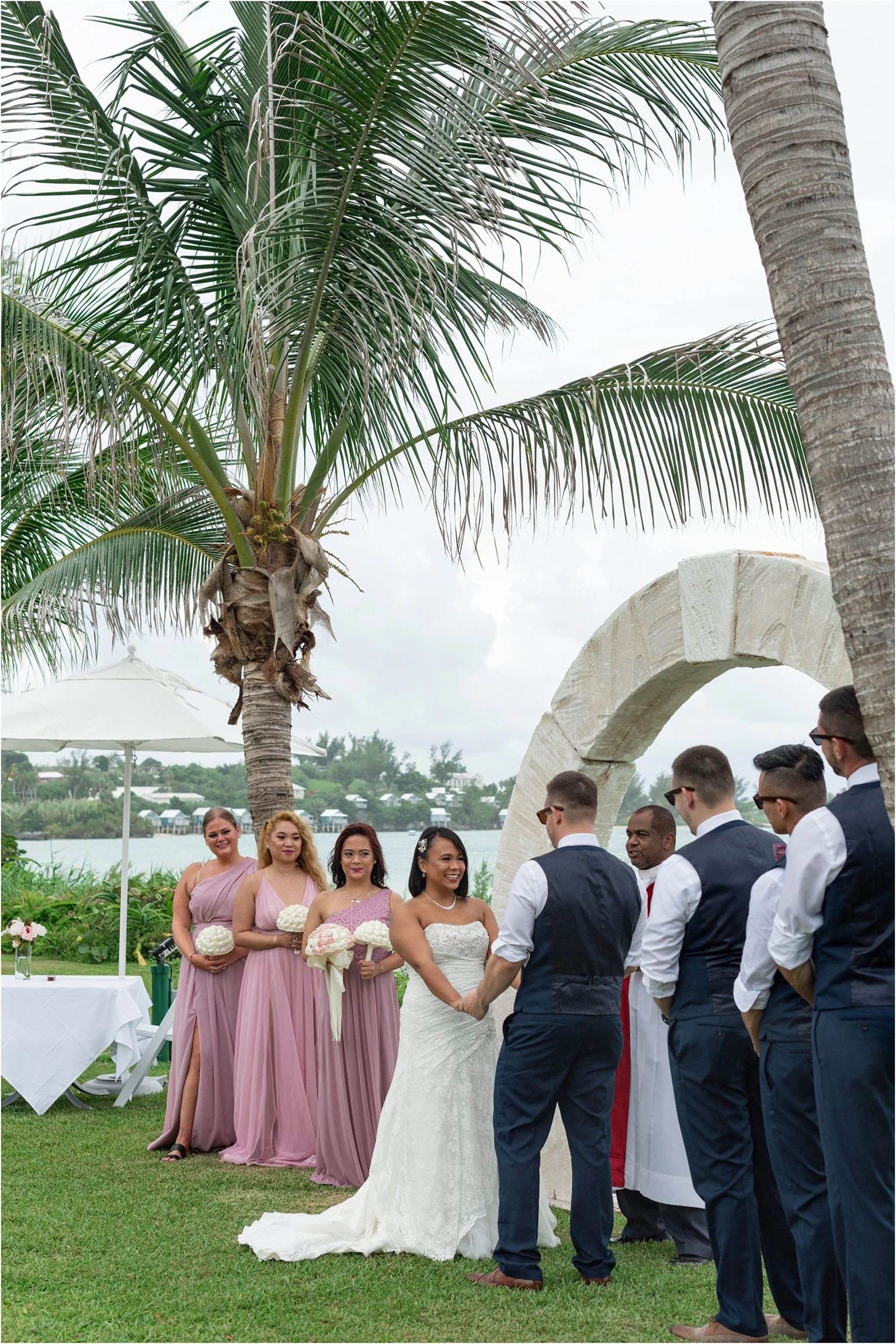 ©FianderFoto_Bermuda Wedding Photographer_Cambridge Beaches_Joanna_Kenneth_010.jpg