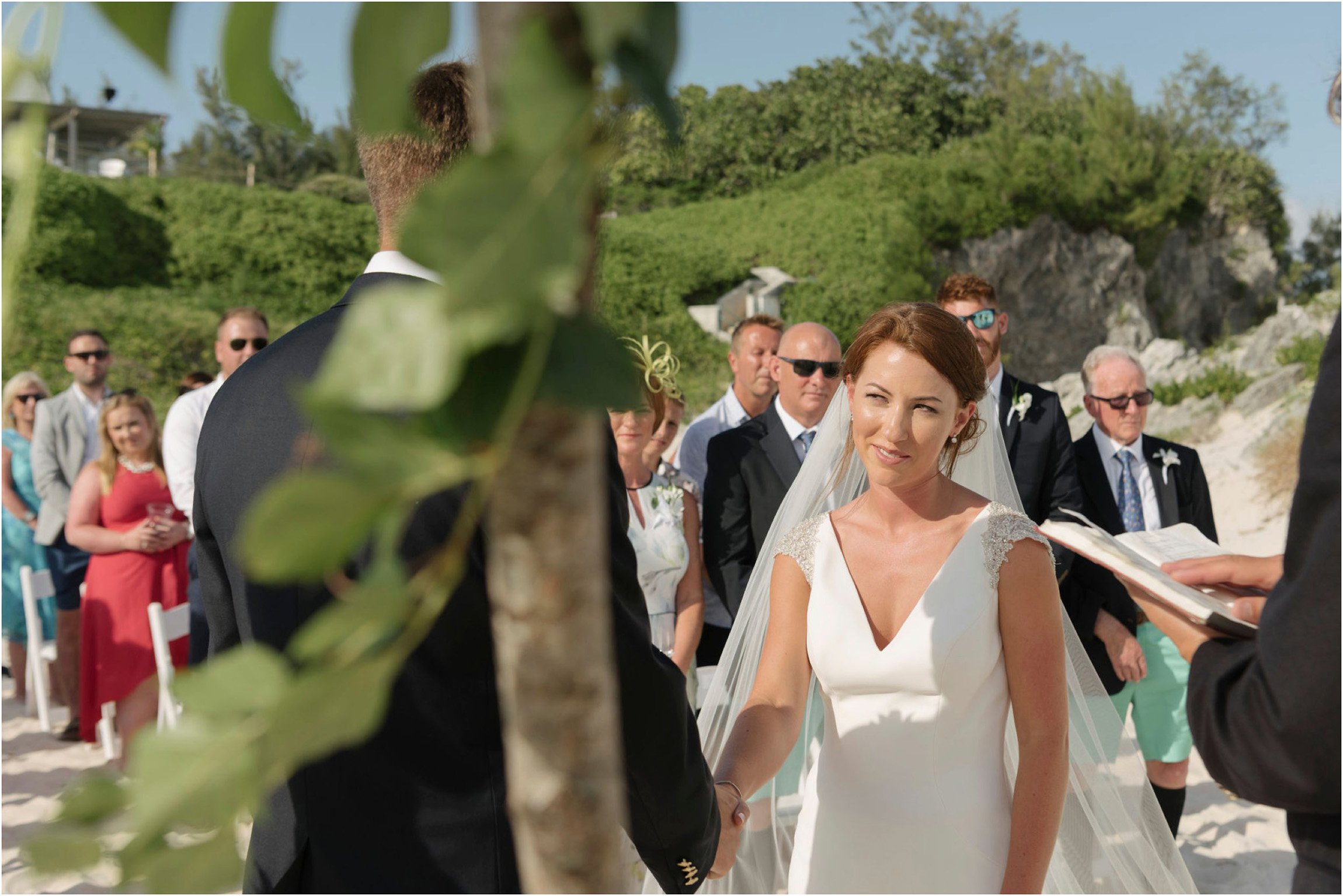 ©FianderFoto_Bermuda Wedding Photographer_Mid Ocean_Rachel_Angus_034.jpg
