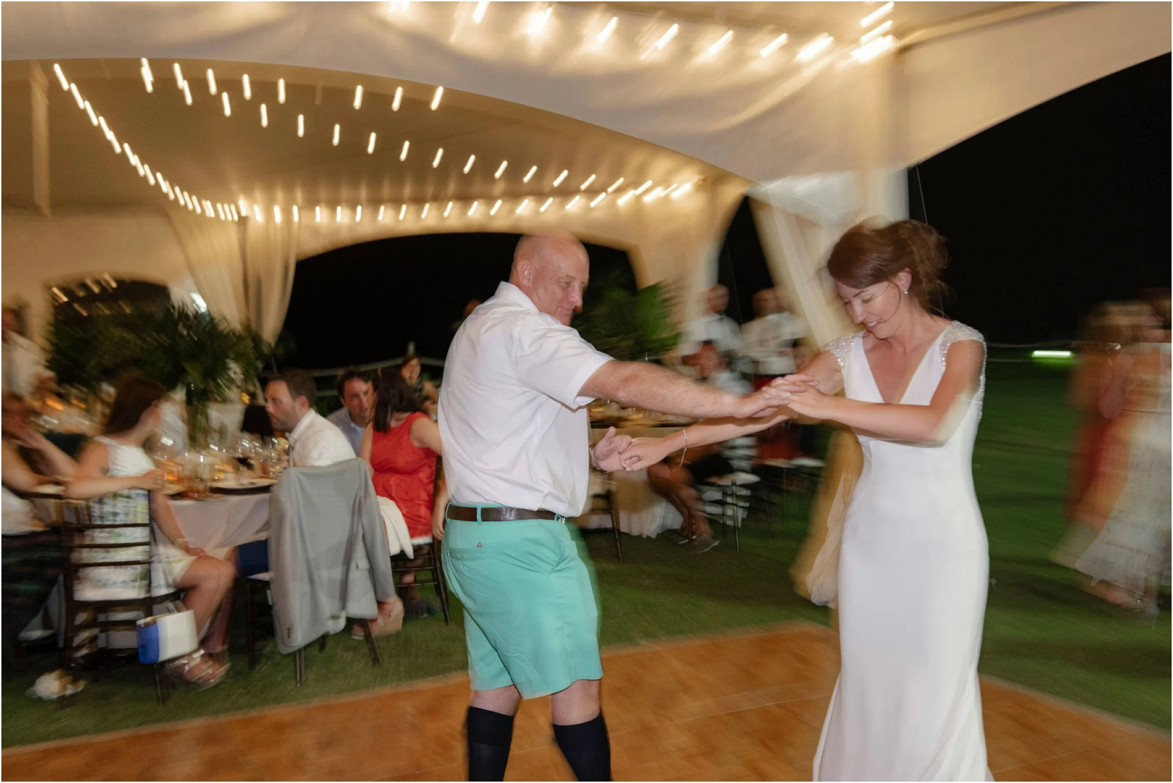 ©FianderFoto_Bermuda Wedding Photographer_Mid Ocean_Rachel_Angus_117.jpg