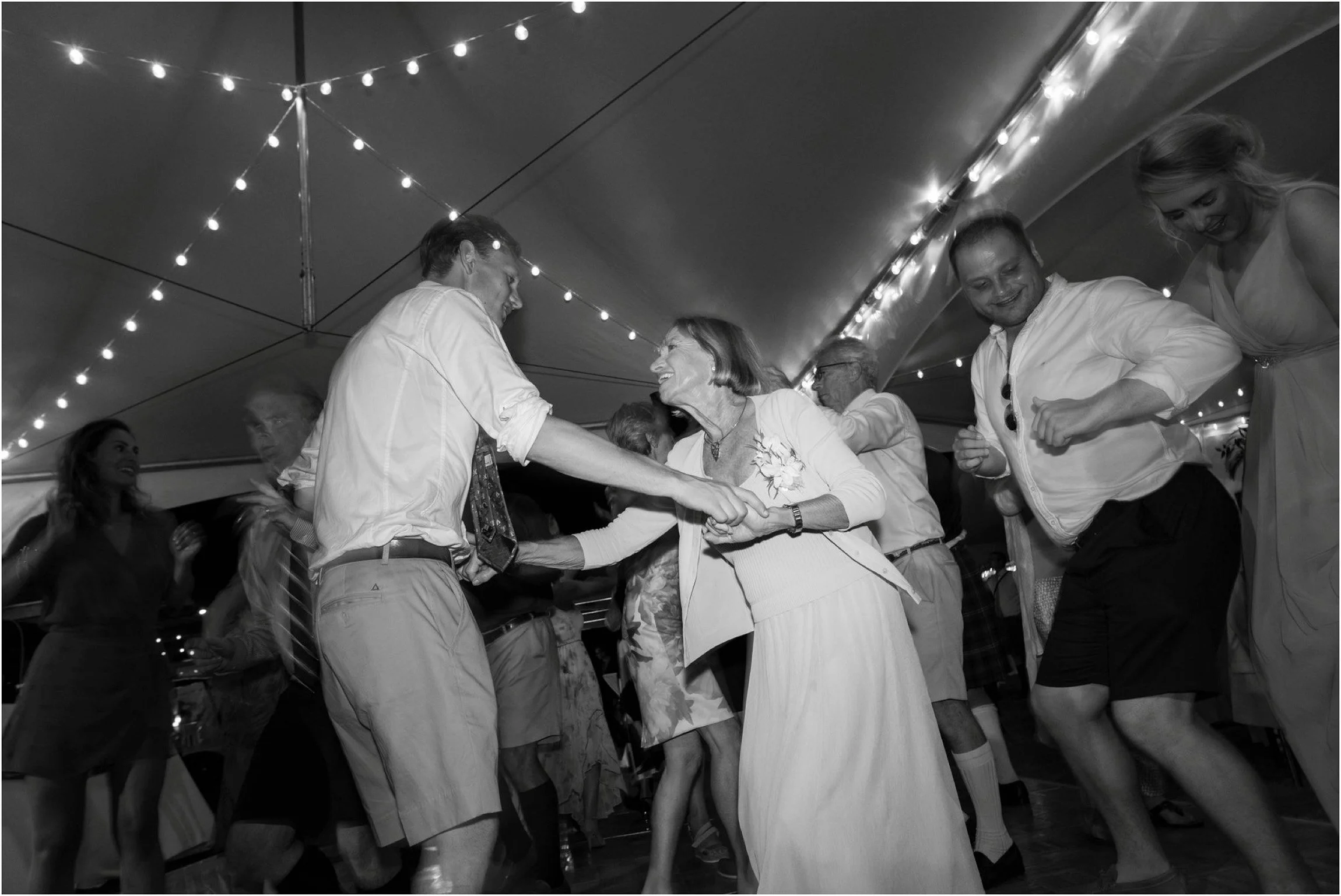 ©FianderFoto_Bermuda Wedding Photographer_Mid Ocean_Rachel_Angus_126.jpg