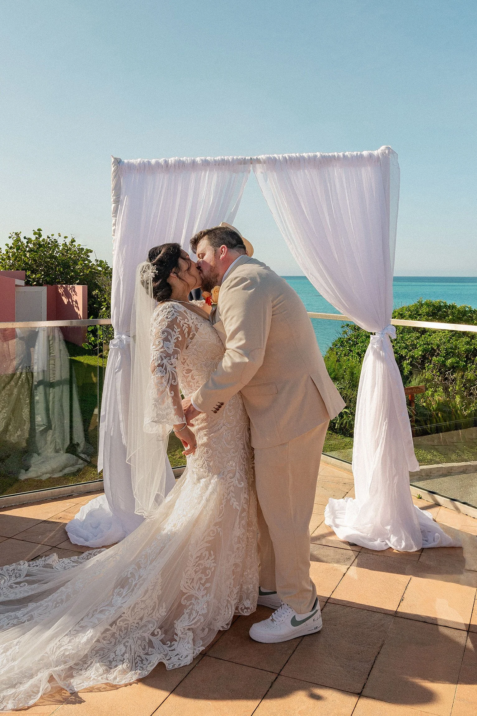 Cambridge Beaches Wedding_Bermuda Photographer_©FianderFoto_WK_041.jpg
