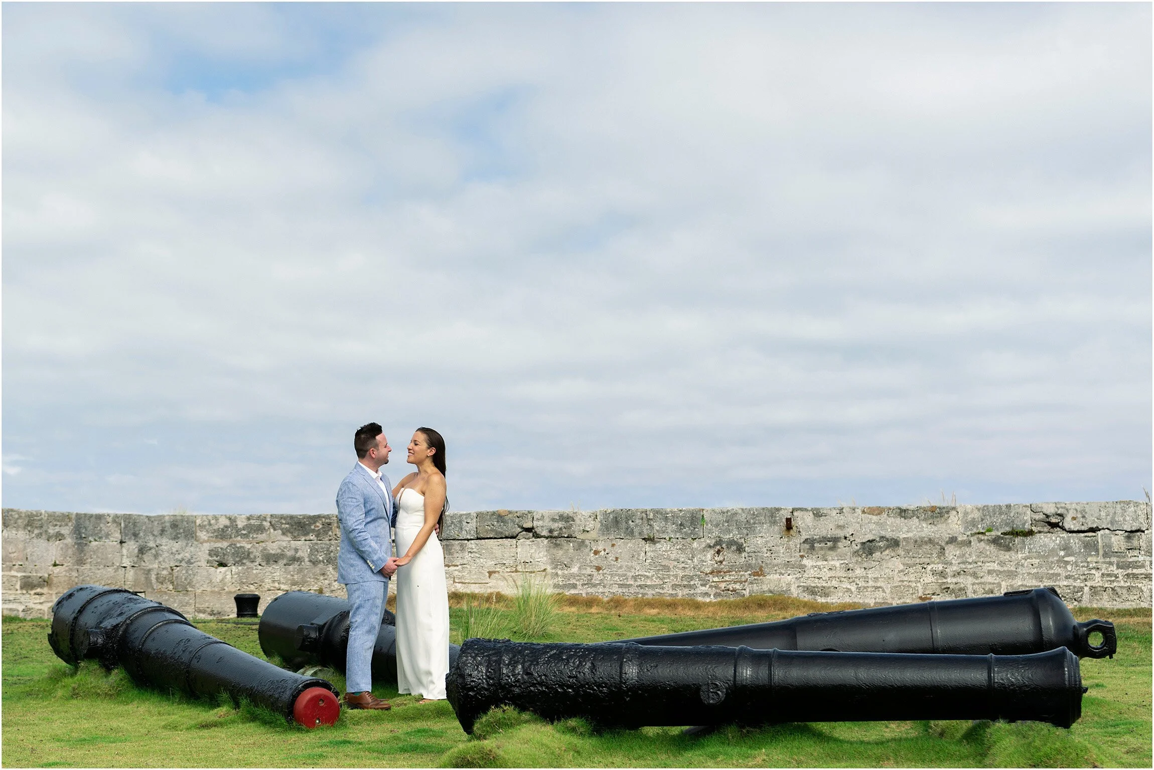 Bermuda+Wedding+Photographer_Royal+Naval+Dockyard_008.jpg