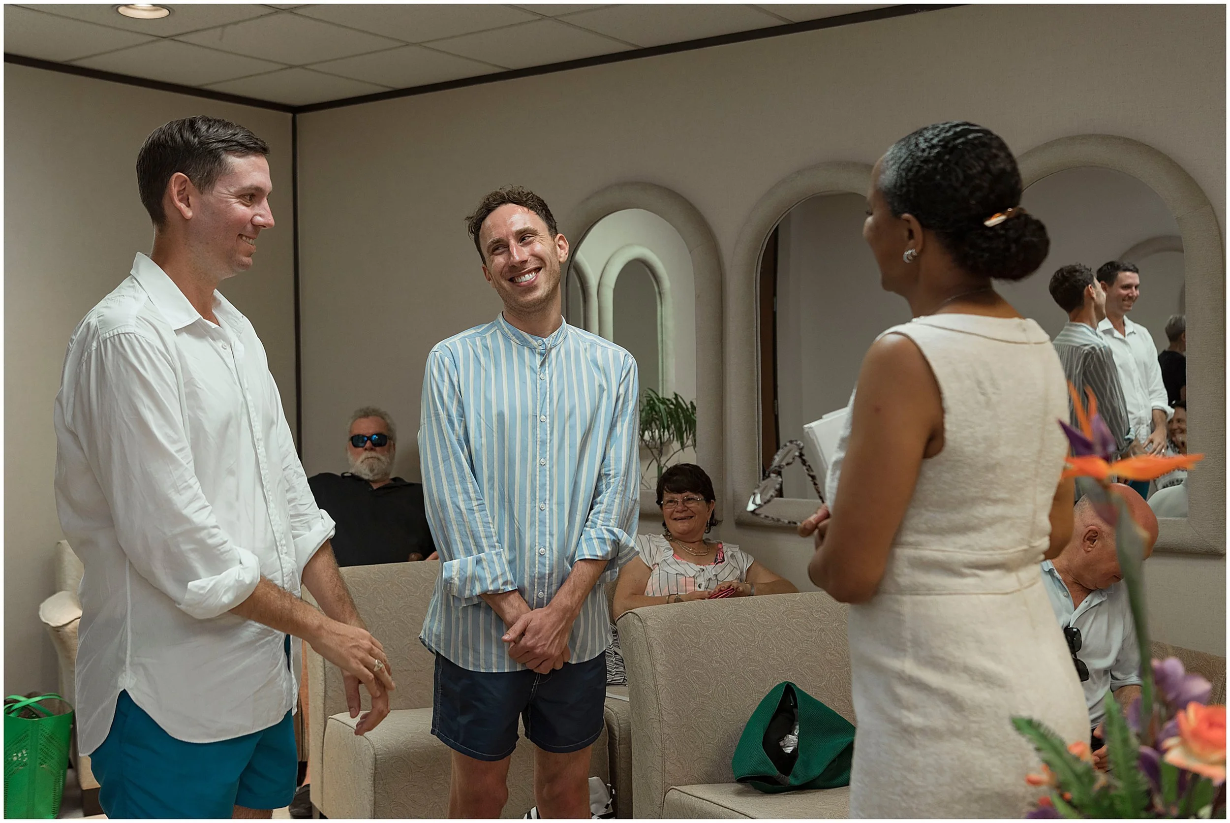 Elopement Photographer Bermuda_Registry General_©Fiander Foto_015.jpg