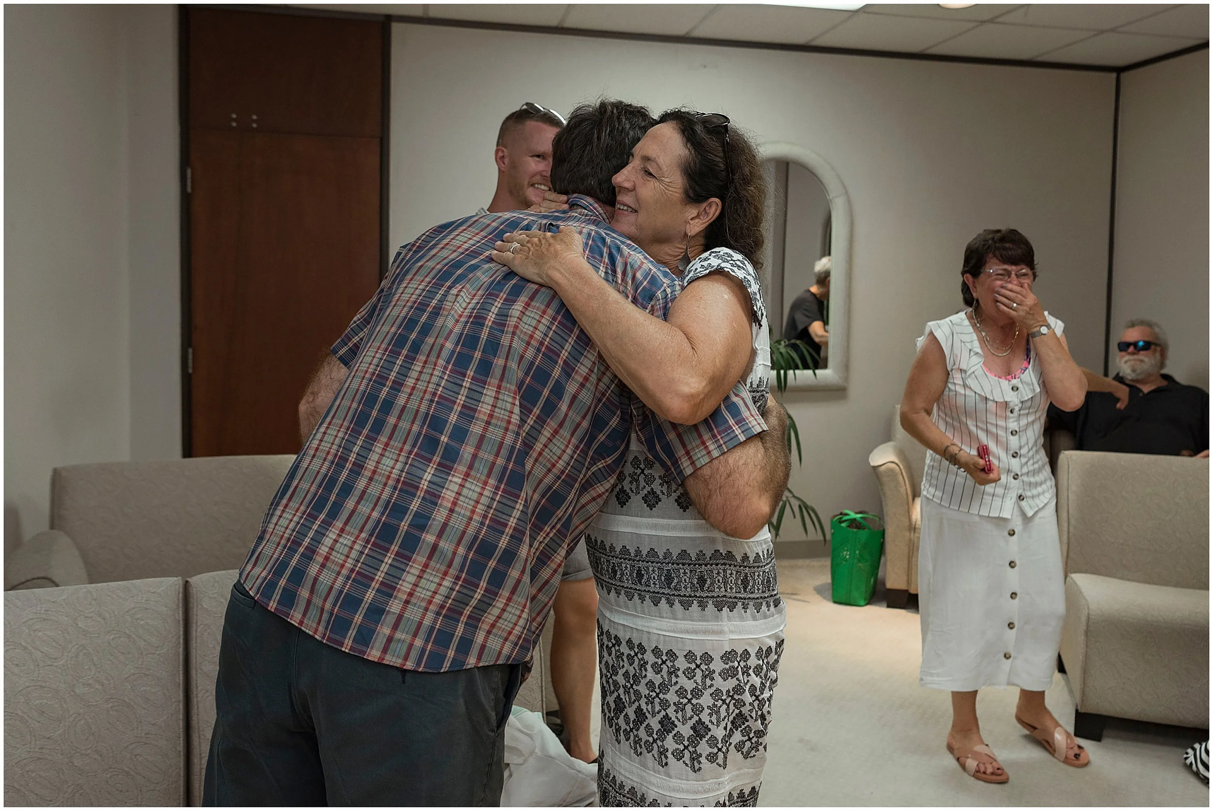 Elopement Photographer Bermuda_Registry General_©Fiander Foto_018.jpg