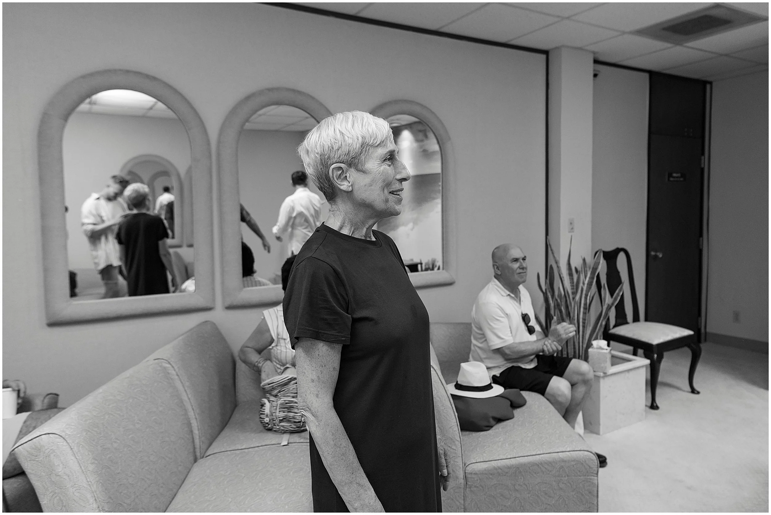 Elopement Photographer Bermuda_Registry General_©Fiander Foto_027.jpg