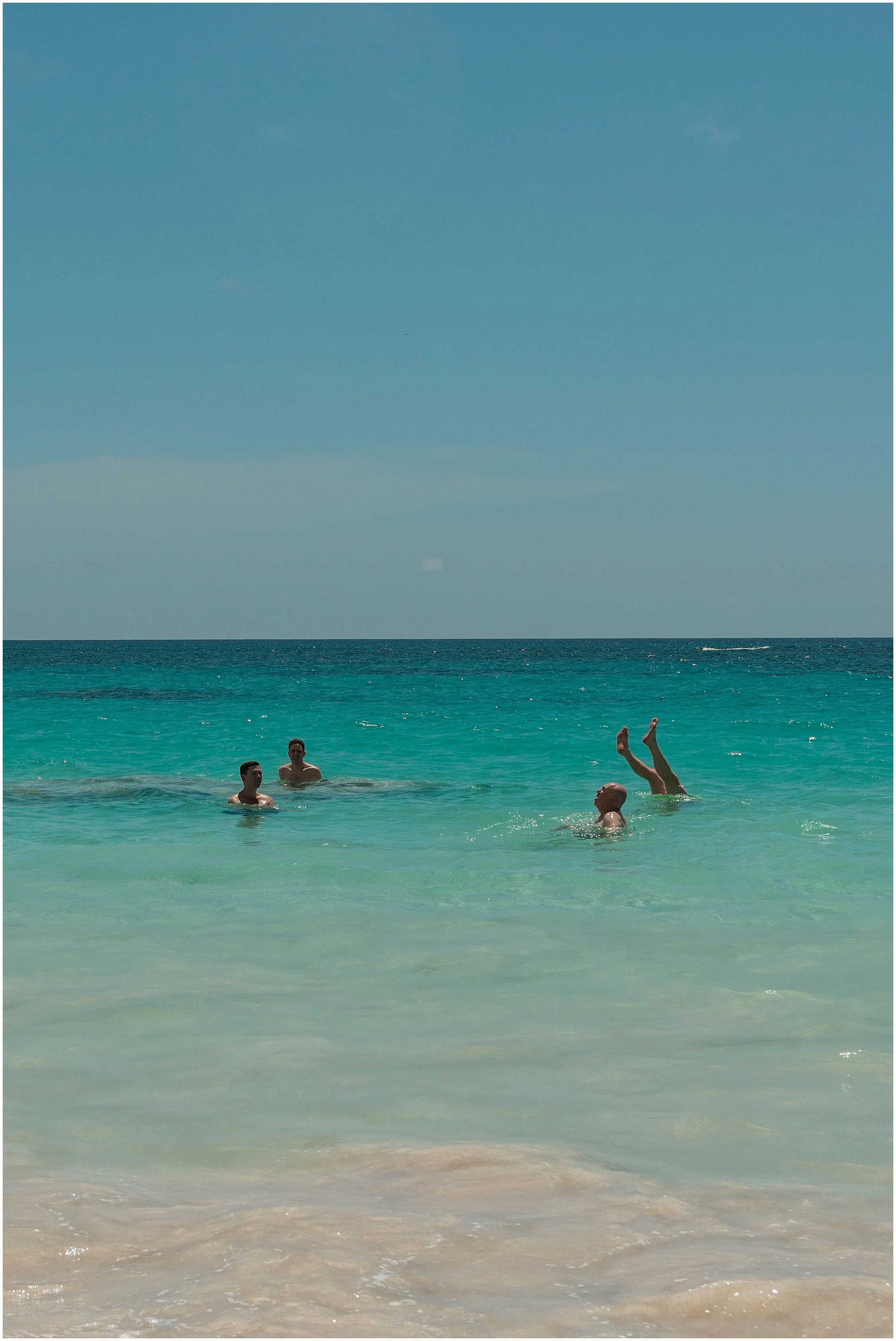 Elopement Photographer Bermuda_Registry General_©Fiander Foto_036.jpg