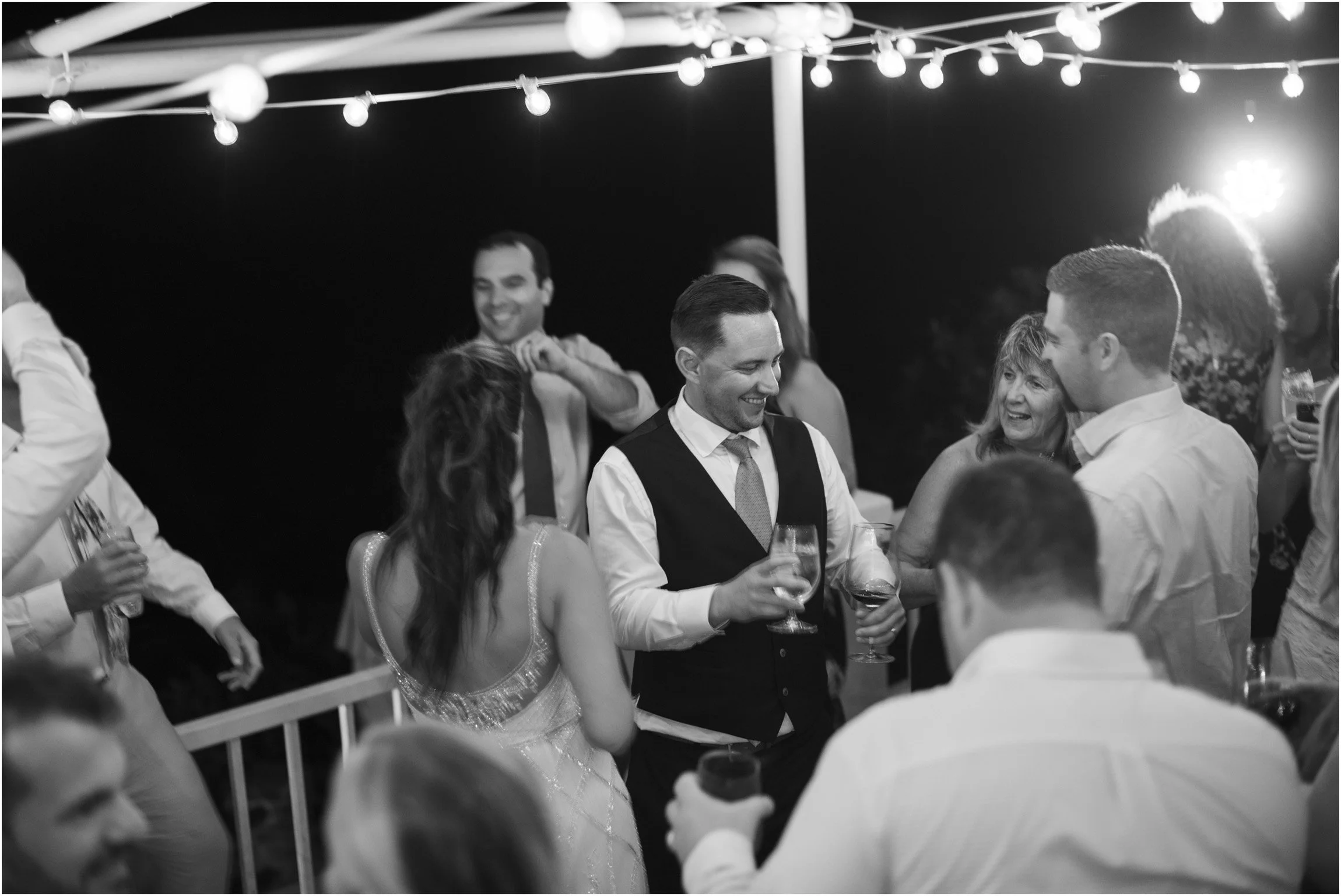 ©FianderFoto_Catherine_Kenny_Coral Beach Wedding_205.jpg