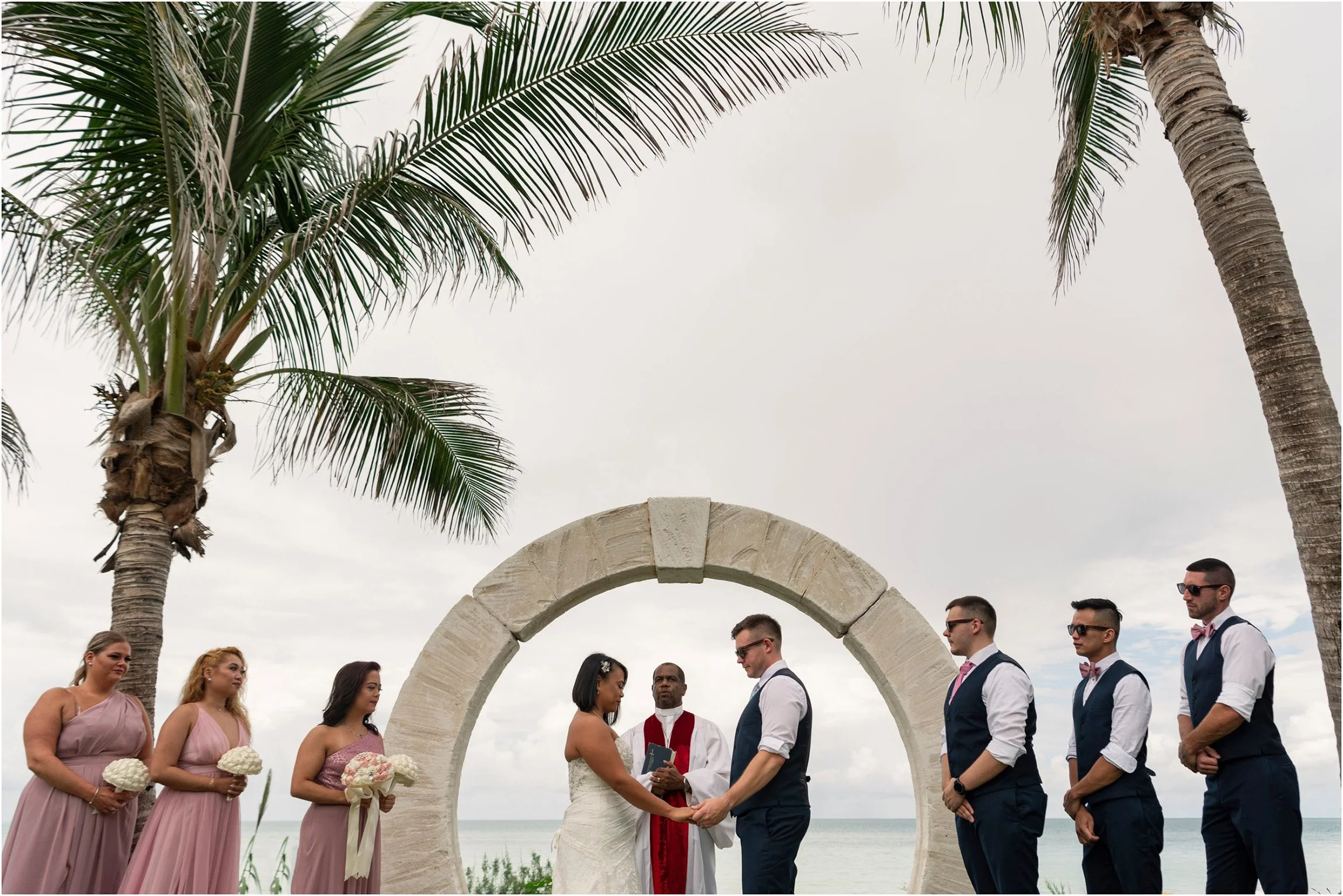 ©FianderFoto_Bermuda Wedding Photographer_Cambridge Beaches_Joanna_Kenneth_005.jpg