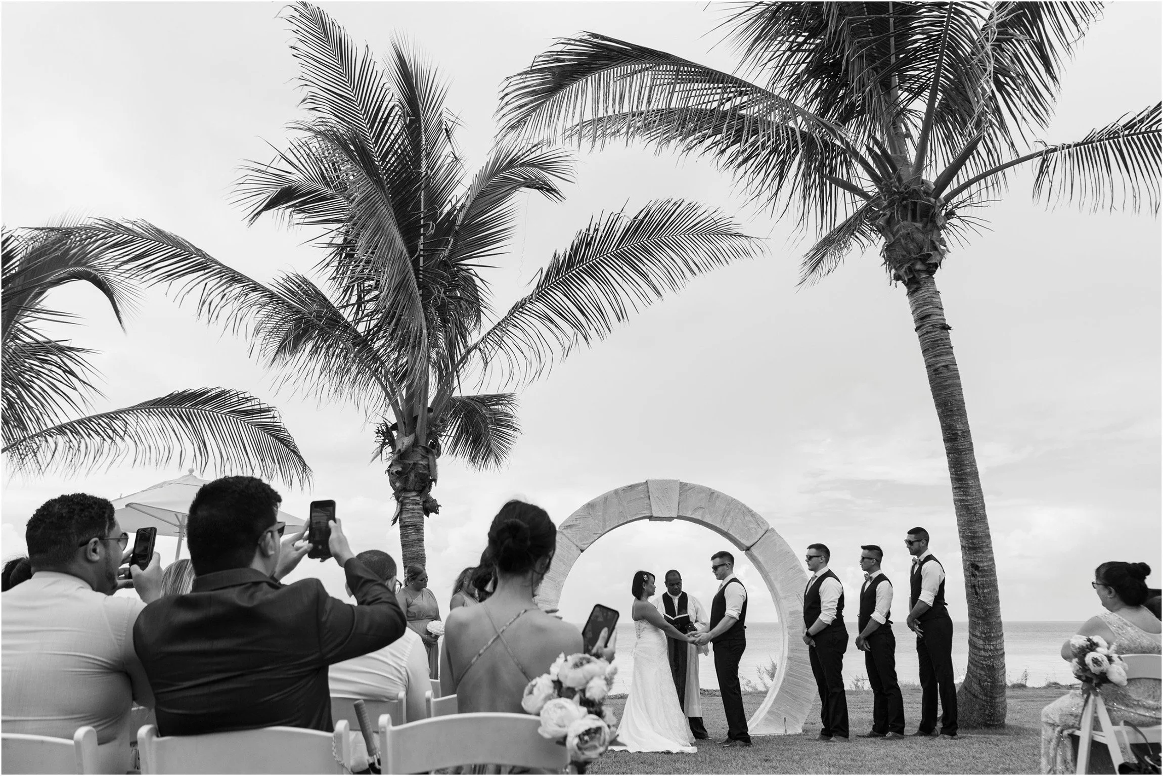 ©FianderFoto_Bermuda Wedding Photographer_Cambridge Beaches_Joanna_Kenneth_007.jpg