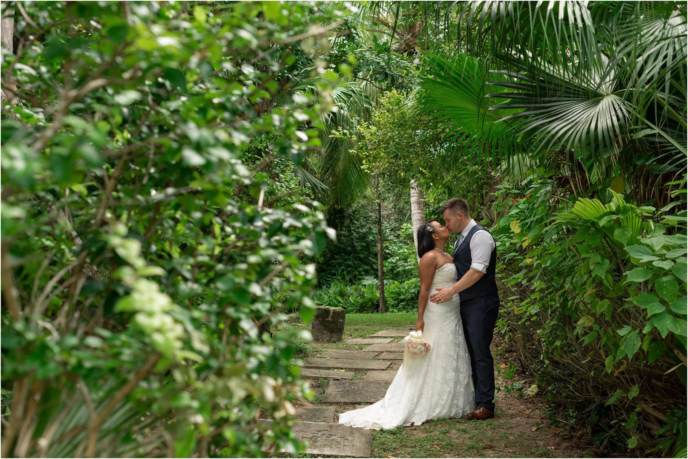 ©FianderFoto_Bermuda Wedding Photographer_Cambridge Beaches_Joanna_Kenneth_031.jpg