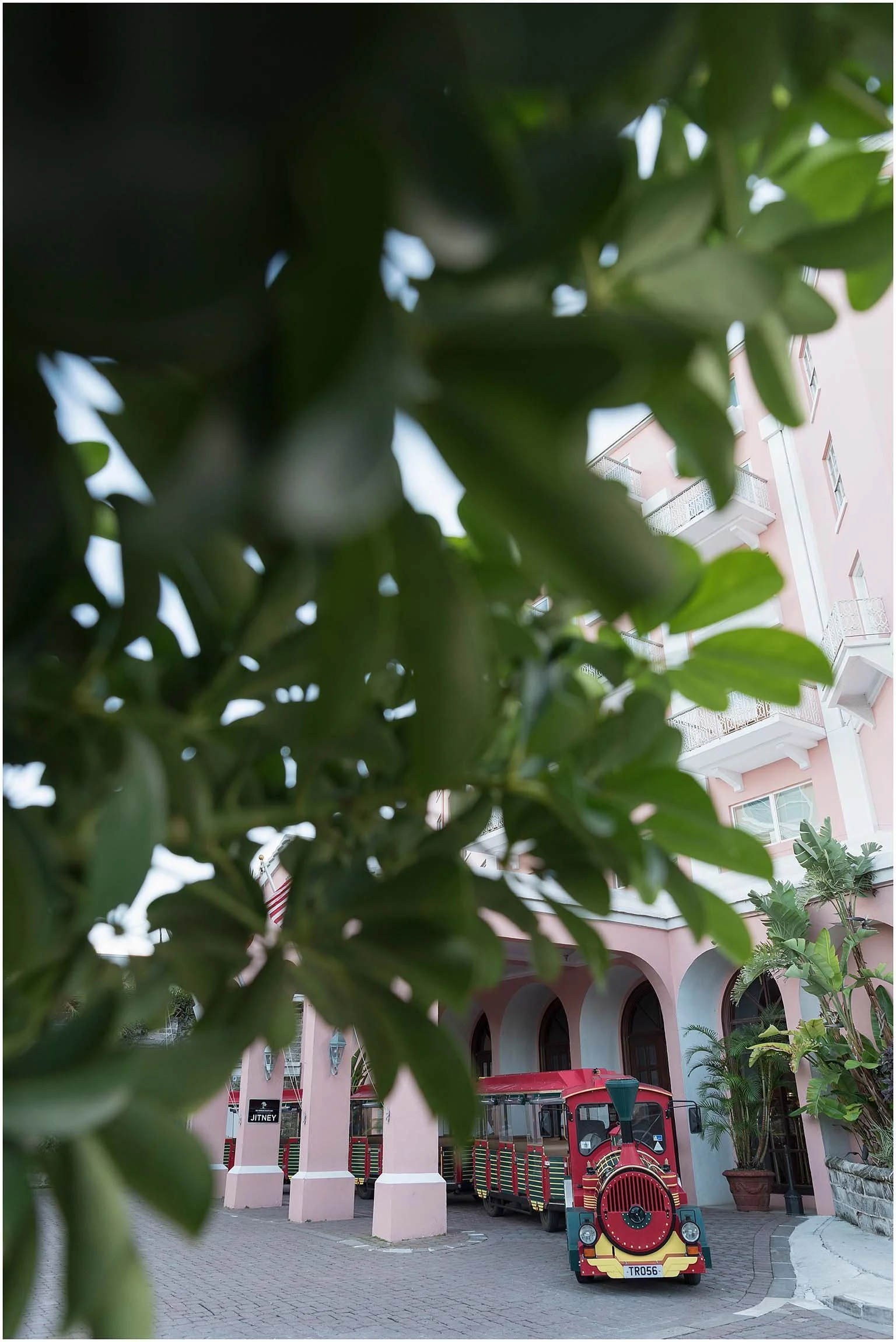 Hamilton Princess Resort Bermuda Wedding_Photographer_©FianderFoto_024.jpg