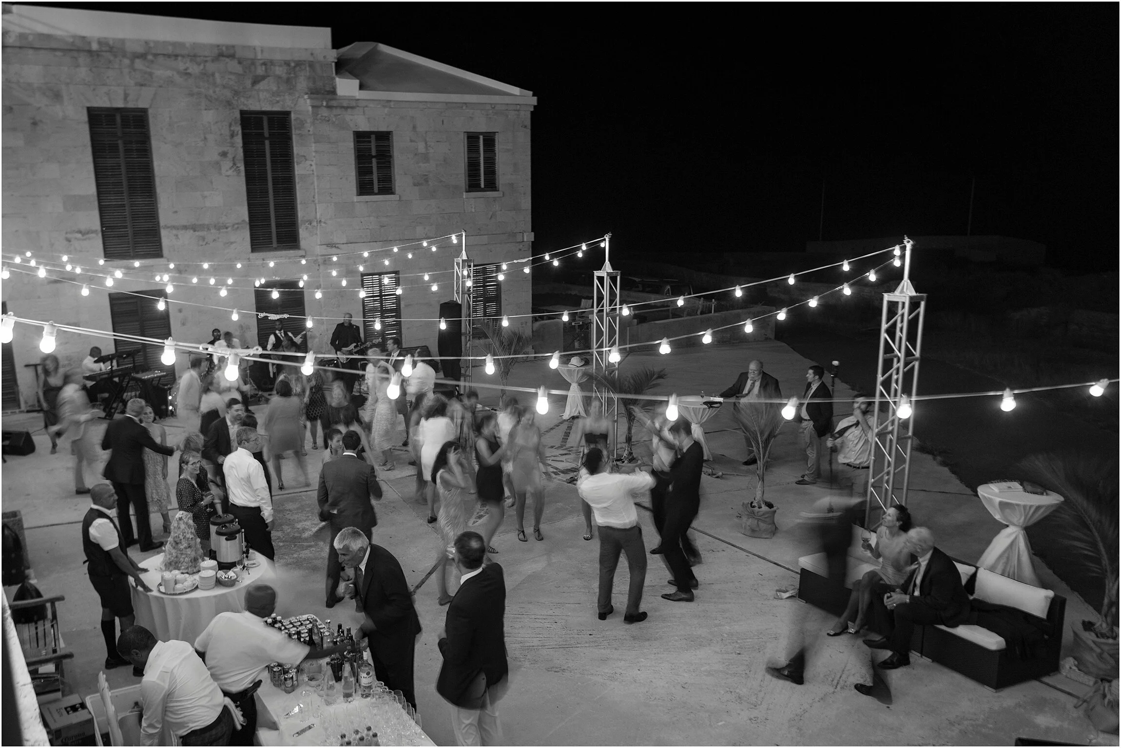 Bermuda Commissioner's House_Wedding Photographer_061.jpg