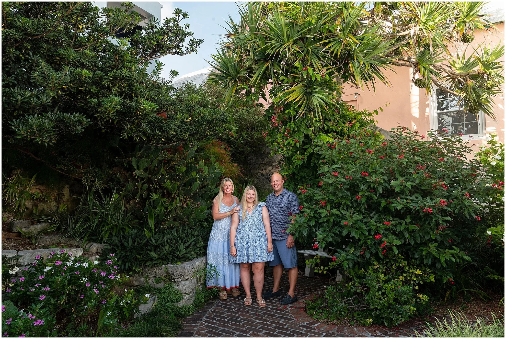 Bermuda Senior Portrait Photographer_St George's Historic Town and St Regis Resort in Bermuda_©FianderFoto_003.jpg