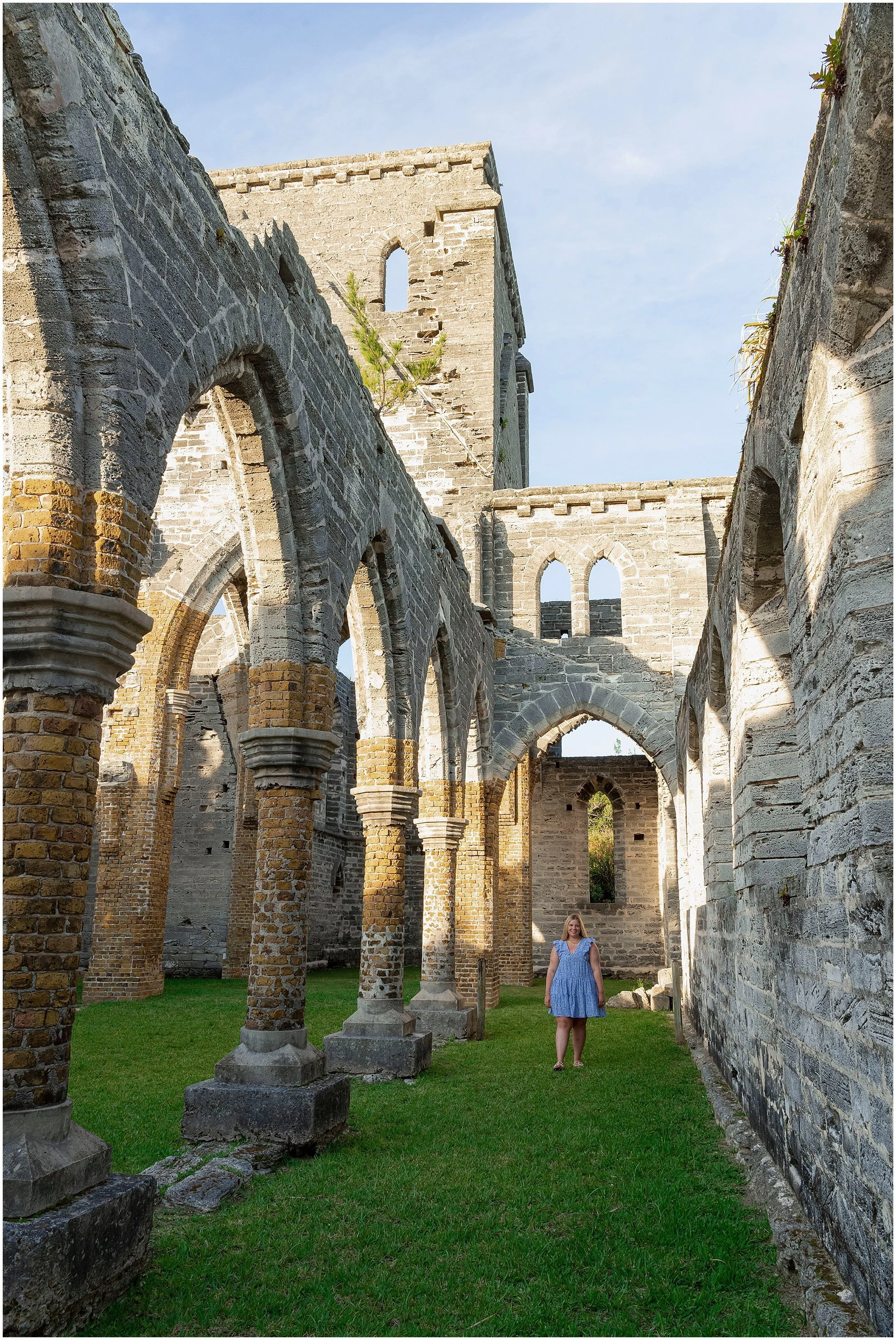 Bermuda Senior Portrait Photographer_St George's Historic Town and St Regis Resort in Bermuda_©FianderFoto_018.jpg