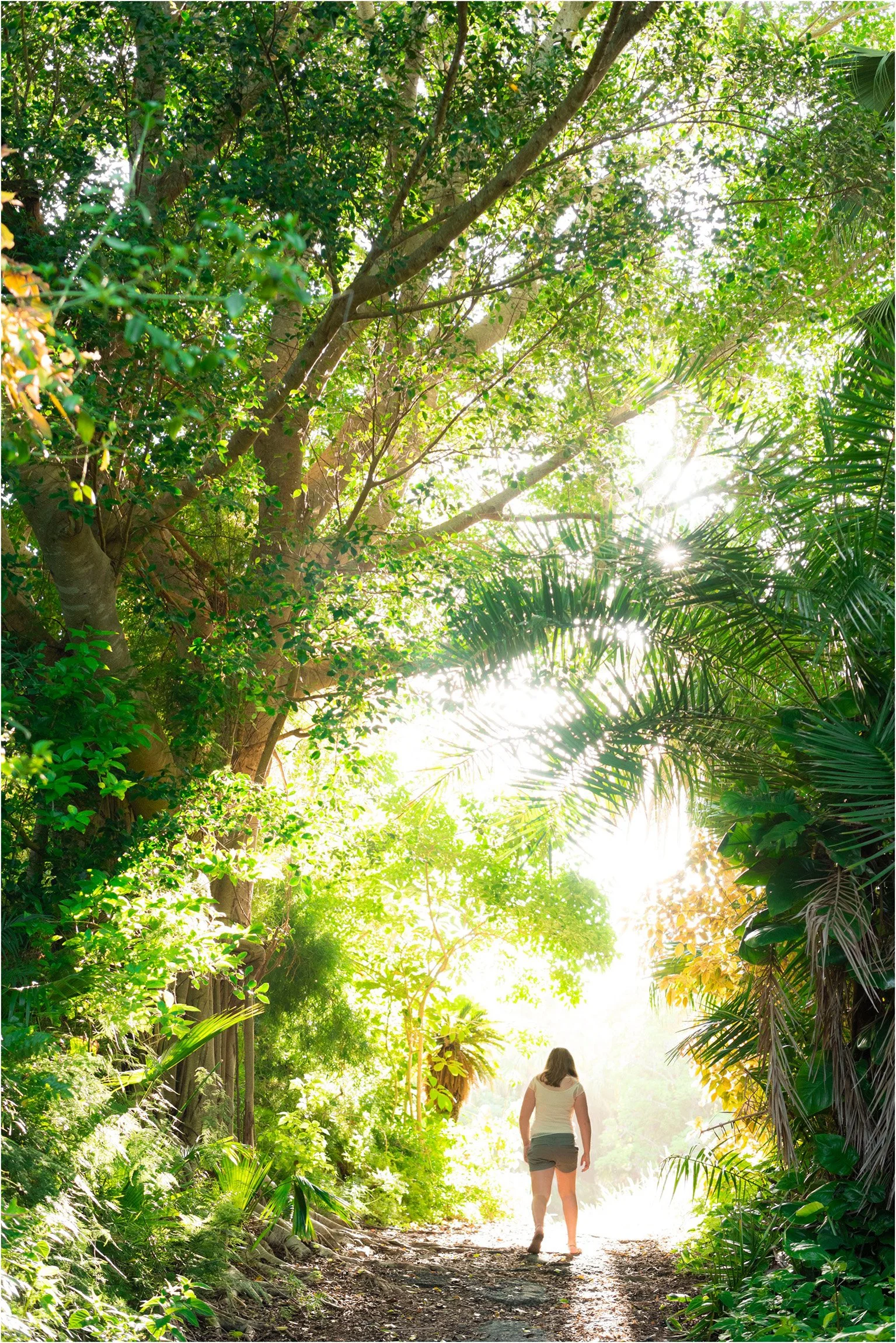 ©FianderFoto_Bermuda Photographer_Southlands Estate Park_Senior Portraits_006.jpg