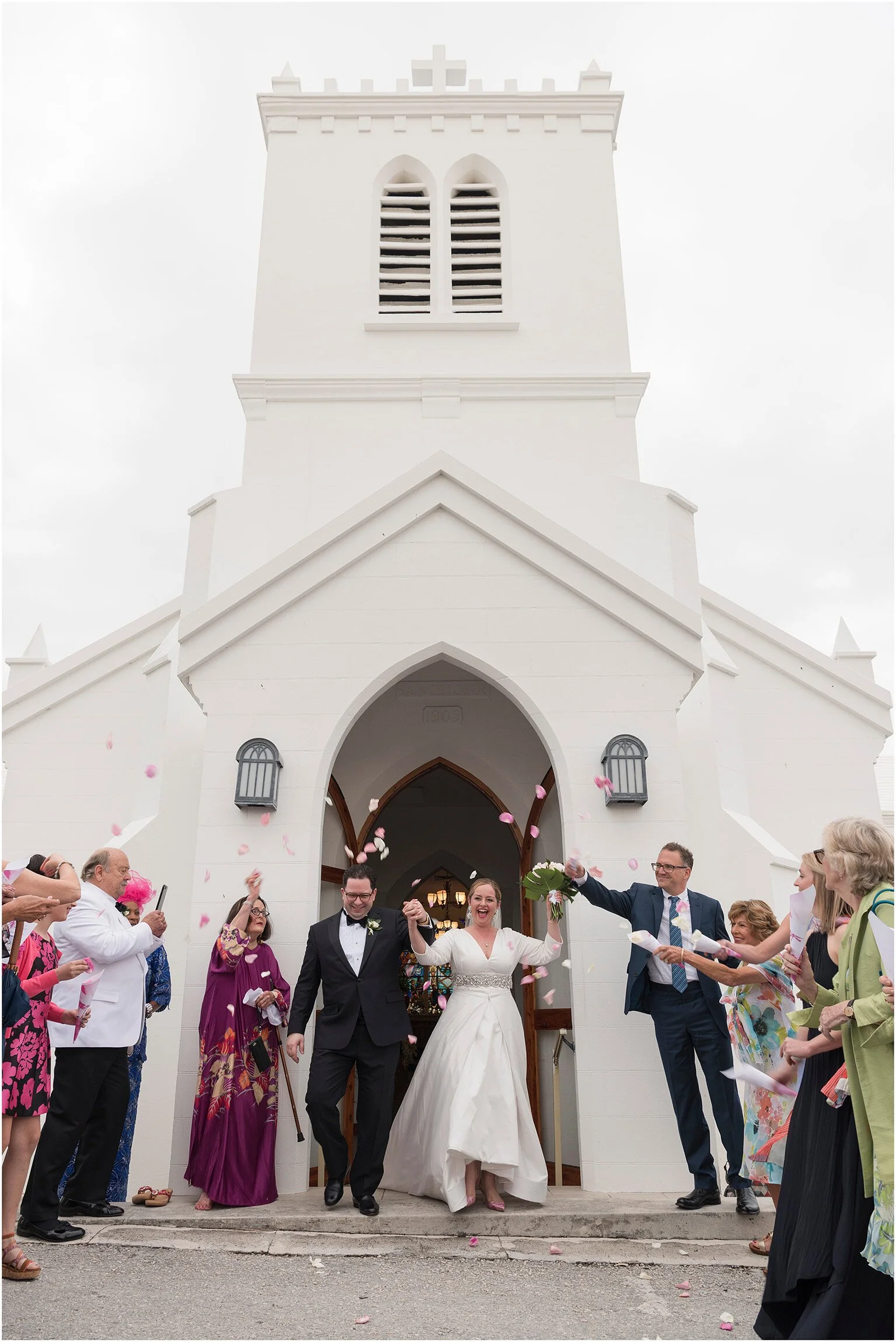 ©FianderFoto_Coral Beach Club_Bermuda_Wedding_CM_057.jpg