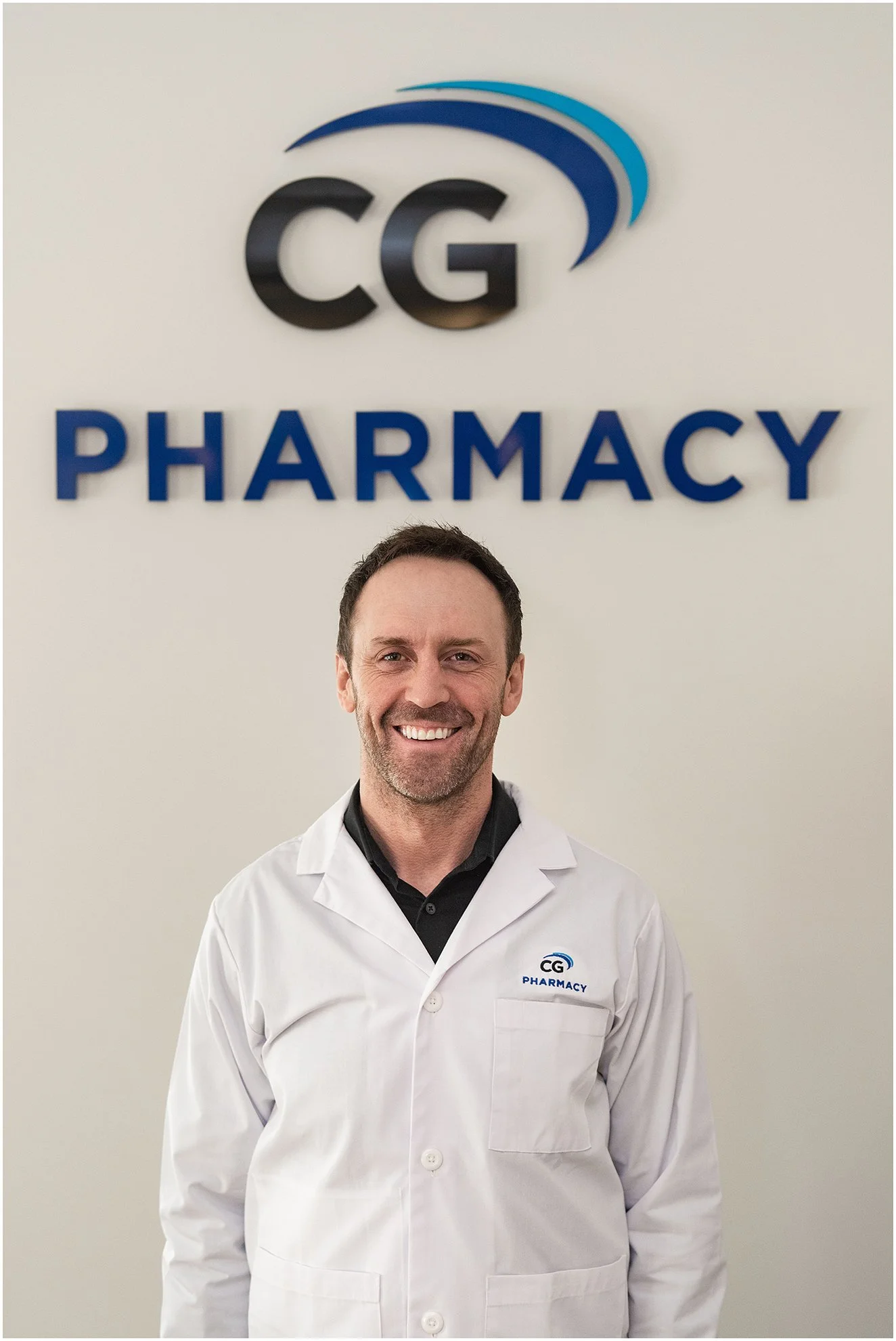 Bermuda Corporate Photographer_CG Pharmacy Opening_©Fiander Foto_009.jpg