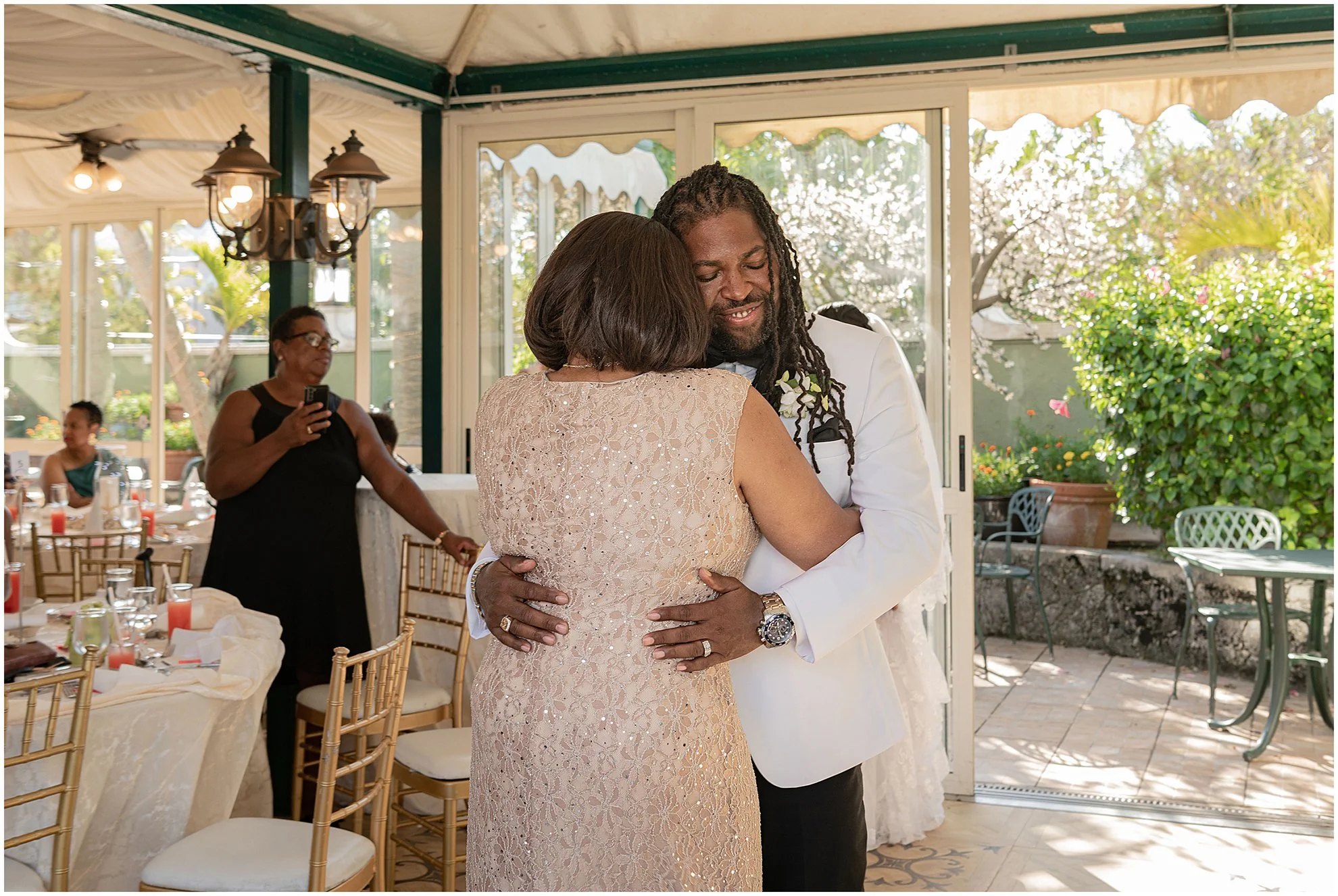 Fourways Restaurant & Inn Bermuda_Wedding_©Fiander Foto_047.jpg