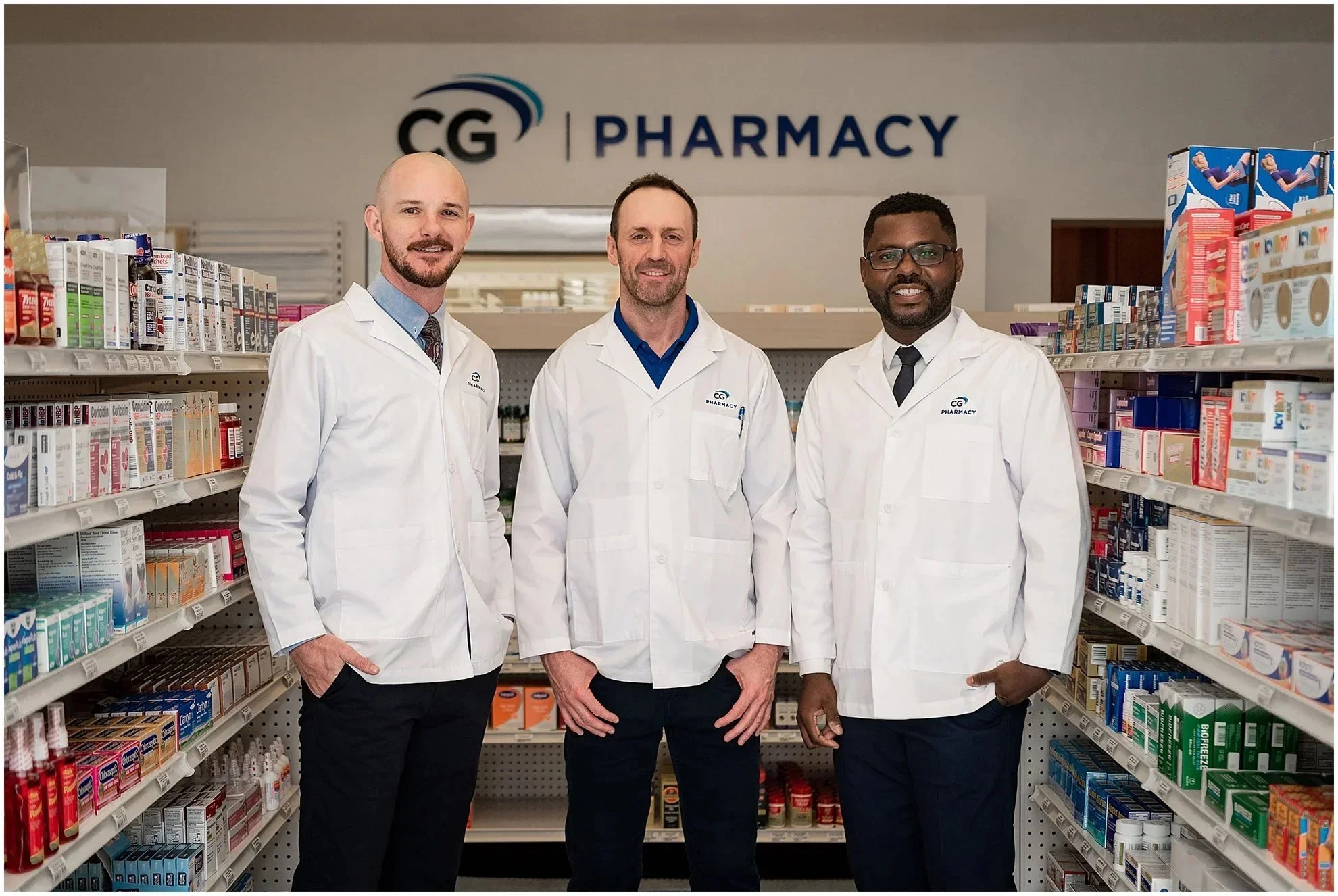 Bermuda+Corporate+Photographer_CG+Pharmacy+Opening_©Fiander+Foto_007.webp