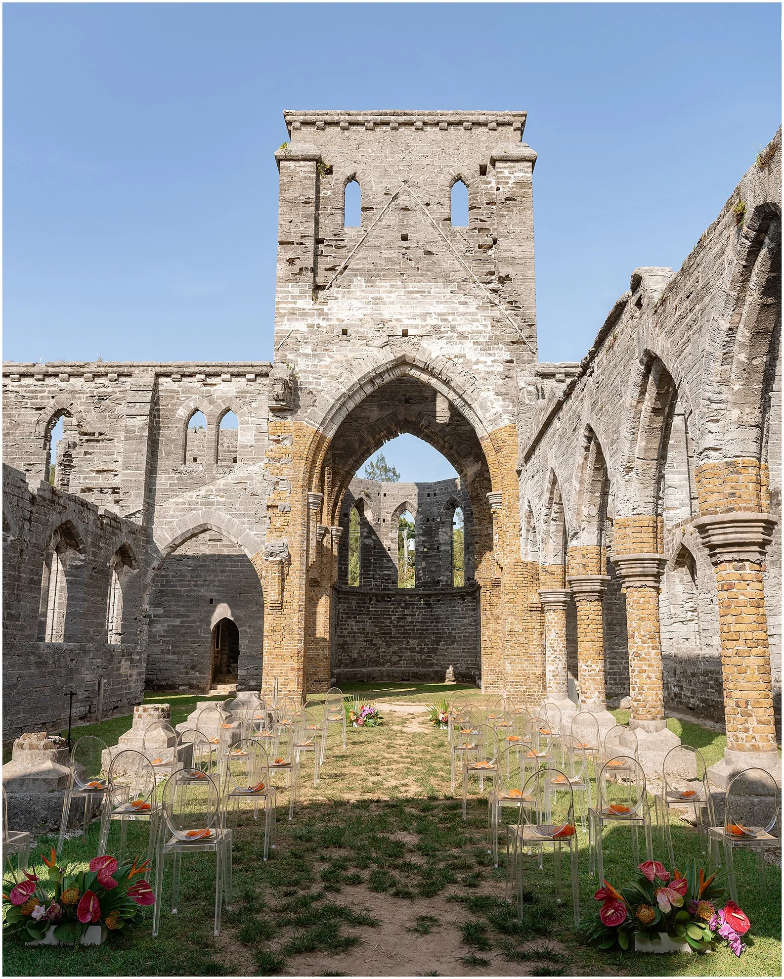 Unfinished Church_Bermuda_Black Tie Wedding_©FianderFoto_001.jpg