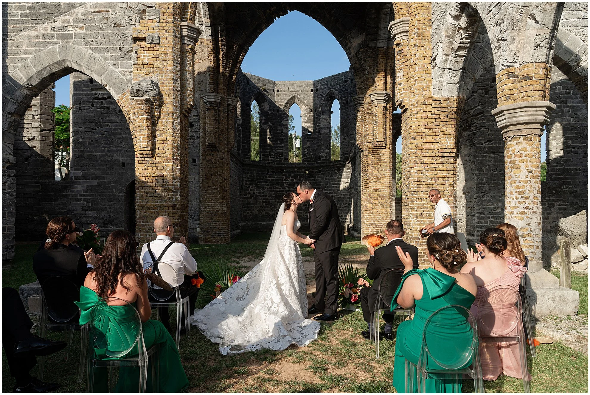Unfinished Church_Bermuda_Black Tie Wedding_©FianderFoto_022.jpg