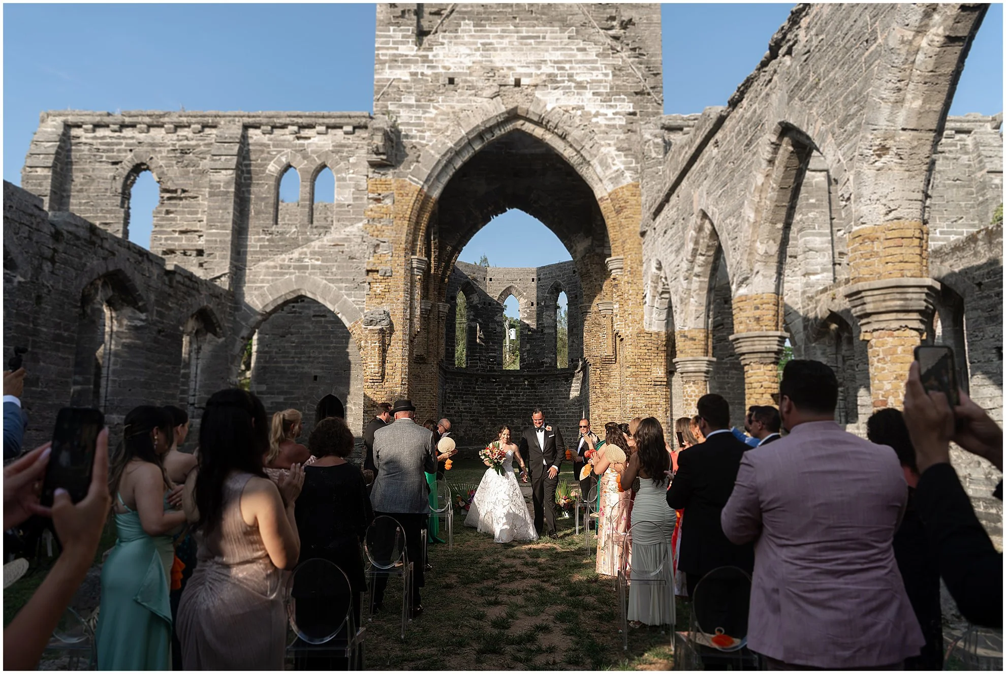 Unfinished Church_Bermuda_Black Tie Wedding_©FianderFoto_023.jpg