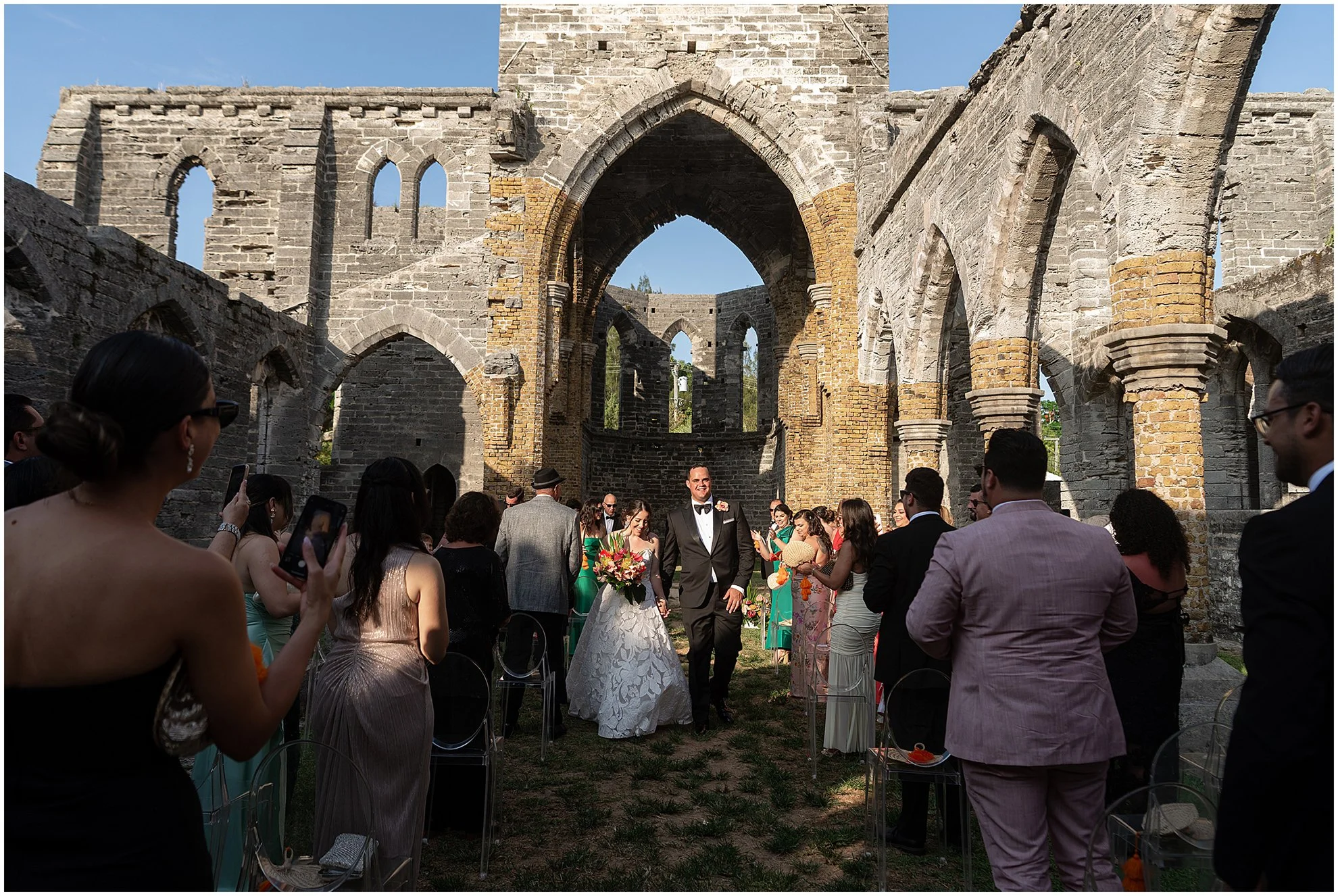 Unfinished Church_Bermuda_Black Tie Wedding_©FianderFoto_024.jpg